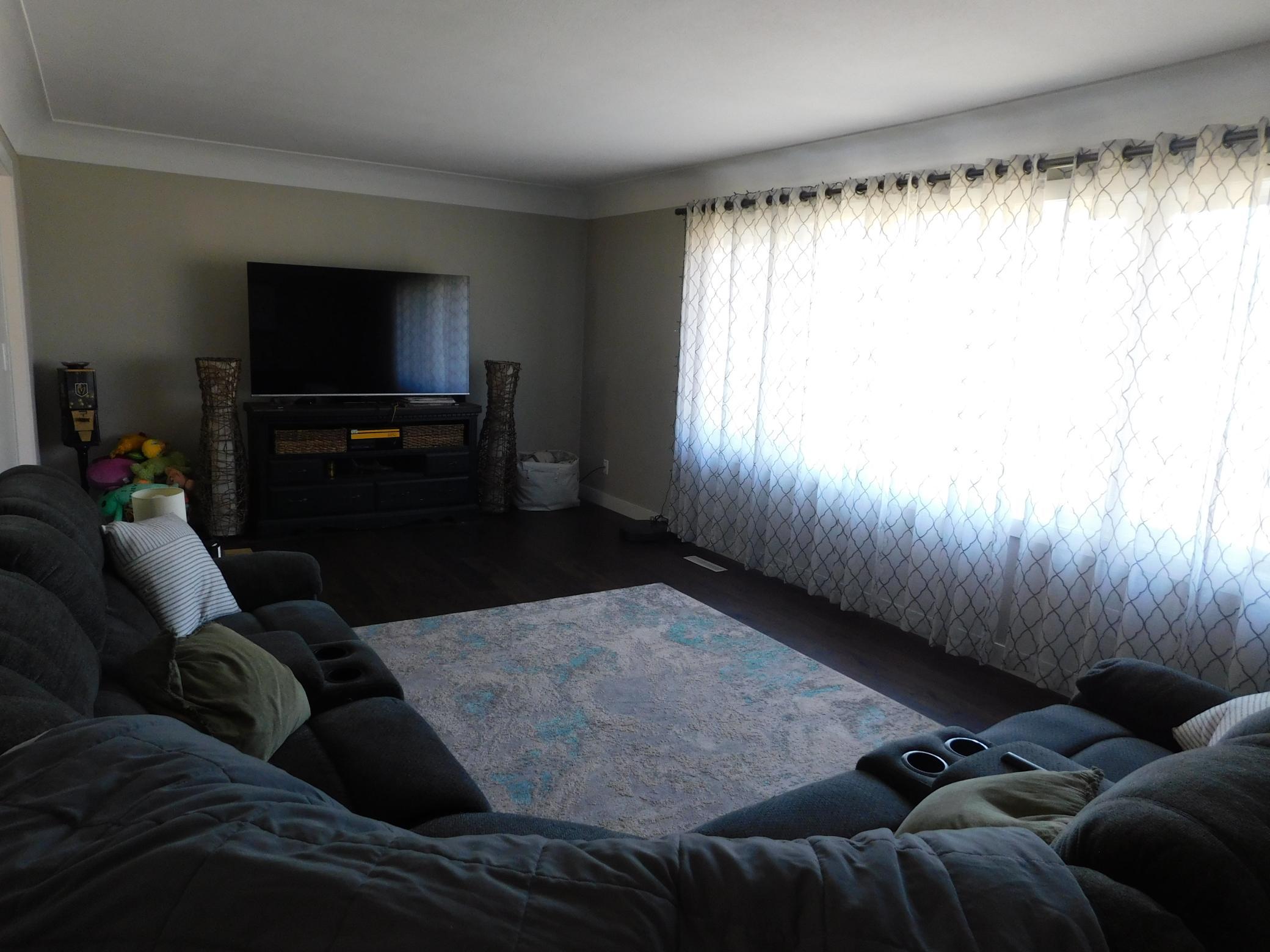 1960 single family home for sale at 1017 17th Street N in Moorhead, MN — 4 bed, 2 bath (photo 13 of 36)