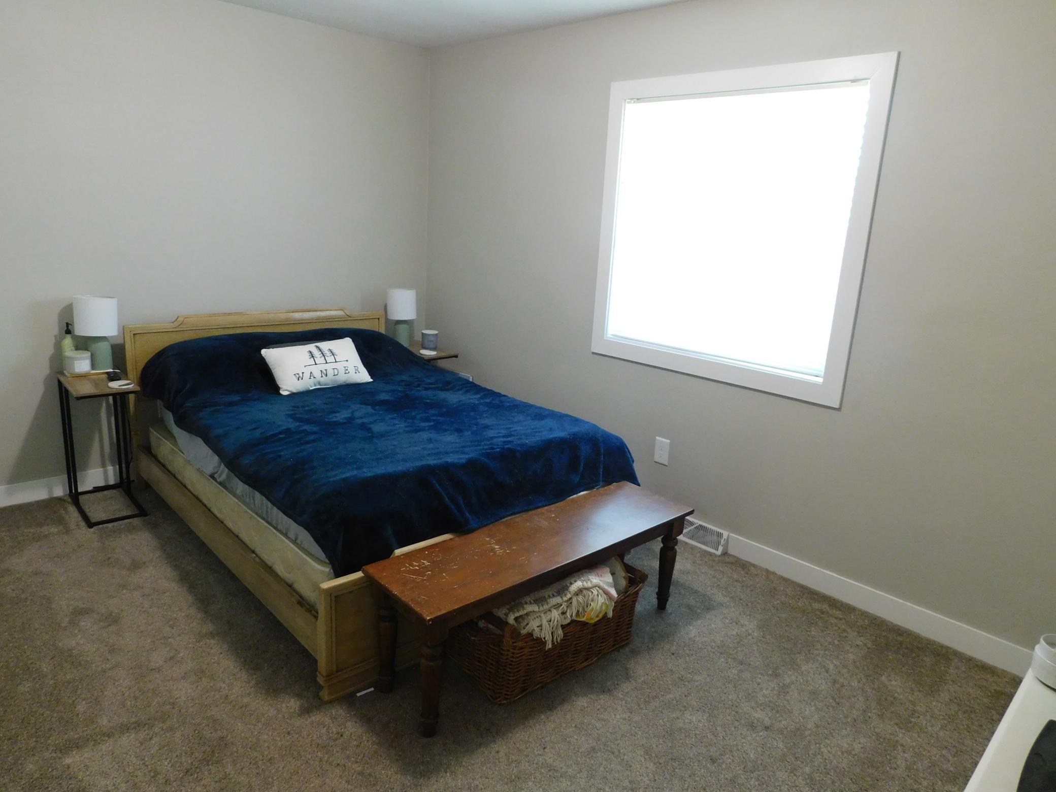 1960 single family home for sale at 1017 17th Street N in Moorhead, MN — 4 bed, 2 bath (photo 19 of 36)