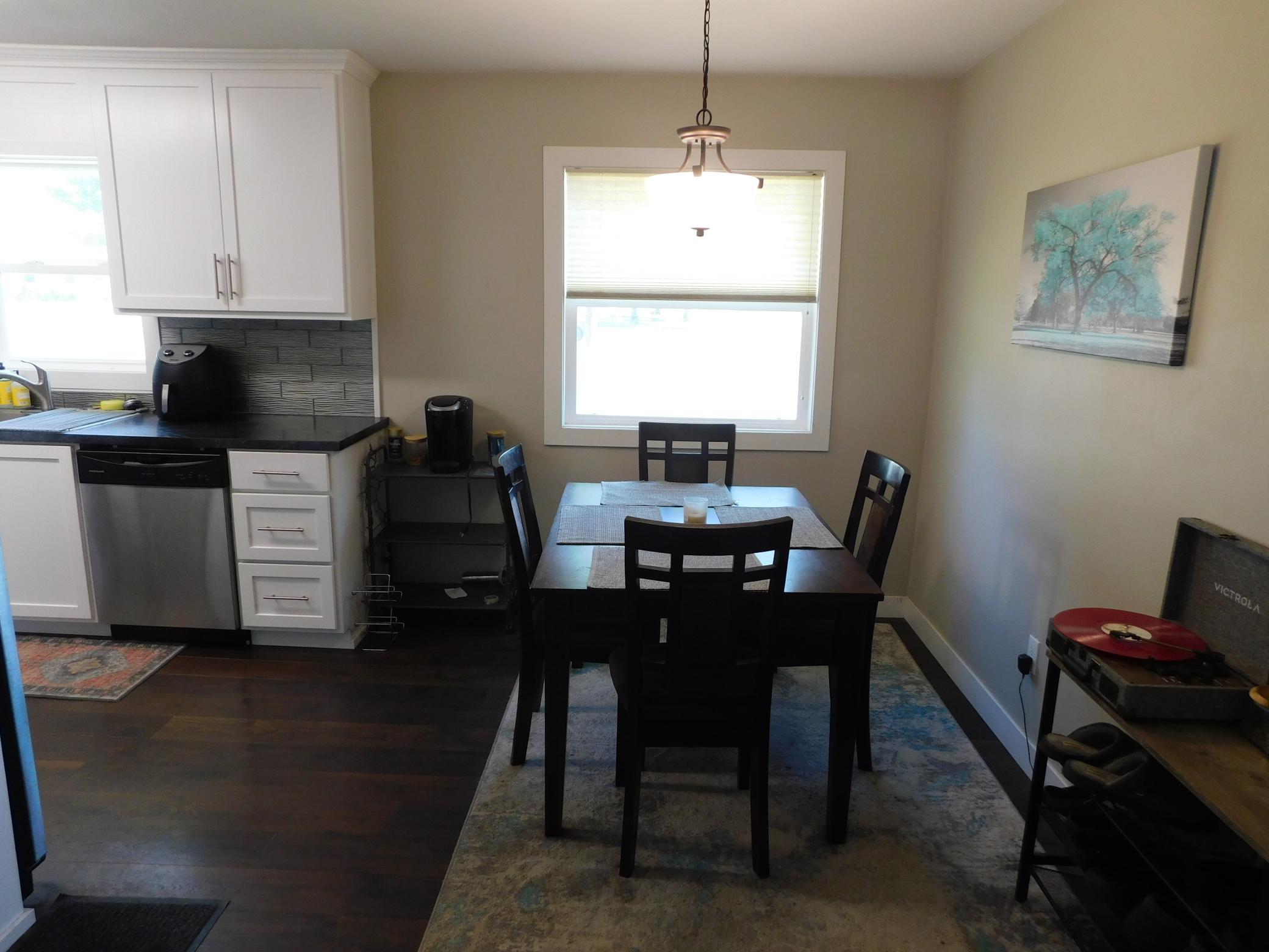 1960 single family home for sale at 1017 17th Street N in Moorhead, MN — 4 bed, 2 bath (photo 9 of 36)