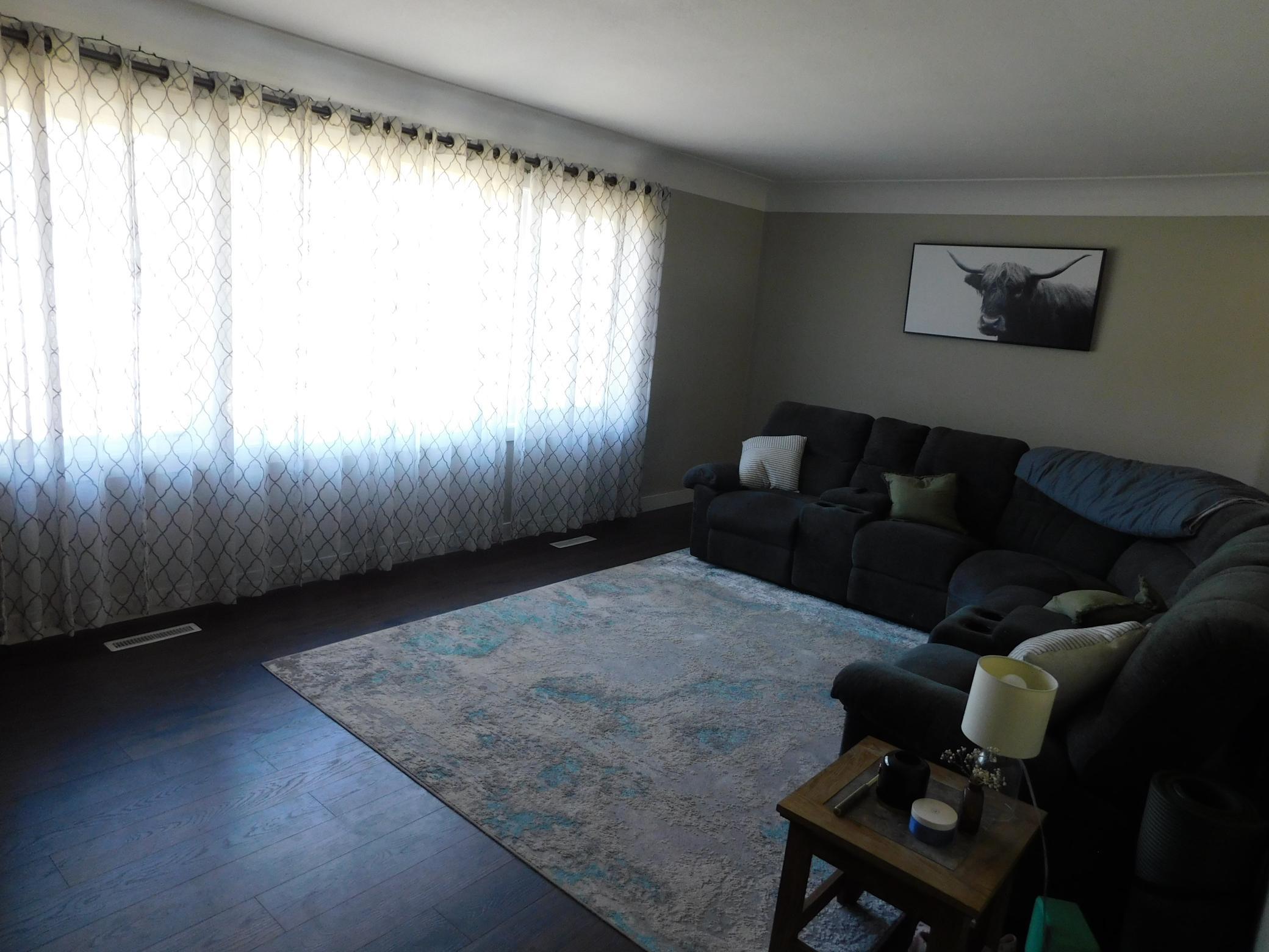 1960 single family home for sale at 1017 17th Street N in Moorhead, MN — 4 bed, 2 bath (photo 10 of 36)