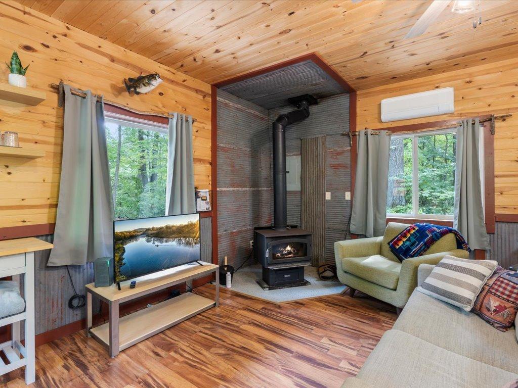 2012 single family home for sale at 10531 Chippewa Beach Road NW in Cass Lake, MN — 2 bed, 1 bath (photo 11 of 38)
