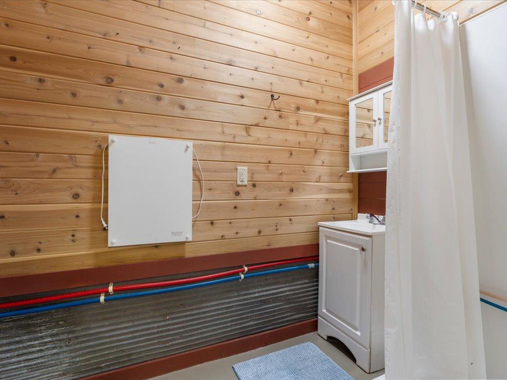 2012 single family home for sale at 10531 Chippewa Beach Road NW in Cass Lake, MN — 2 bed, 1 bath (photo 18 of 38)