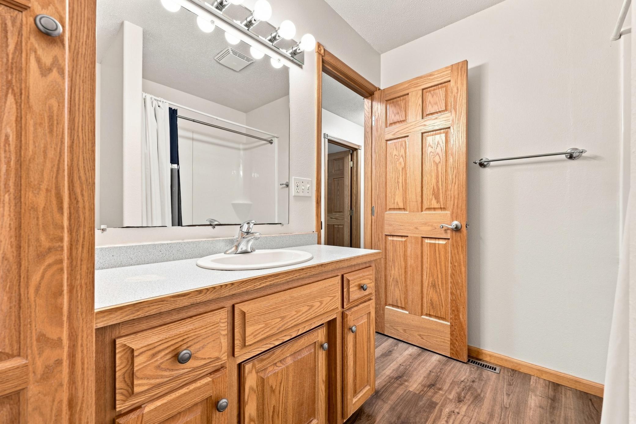 2003 single family home for sale at 15835 145th Avenue in Lake Park, MN — 5 bed, 3 bath (photo 16 of 44)