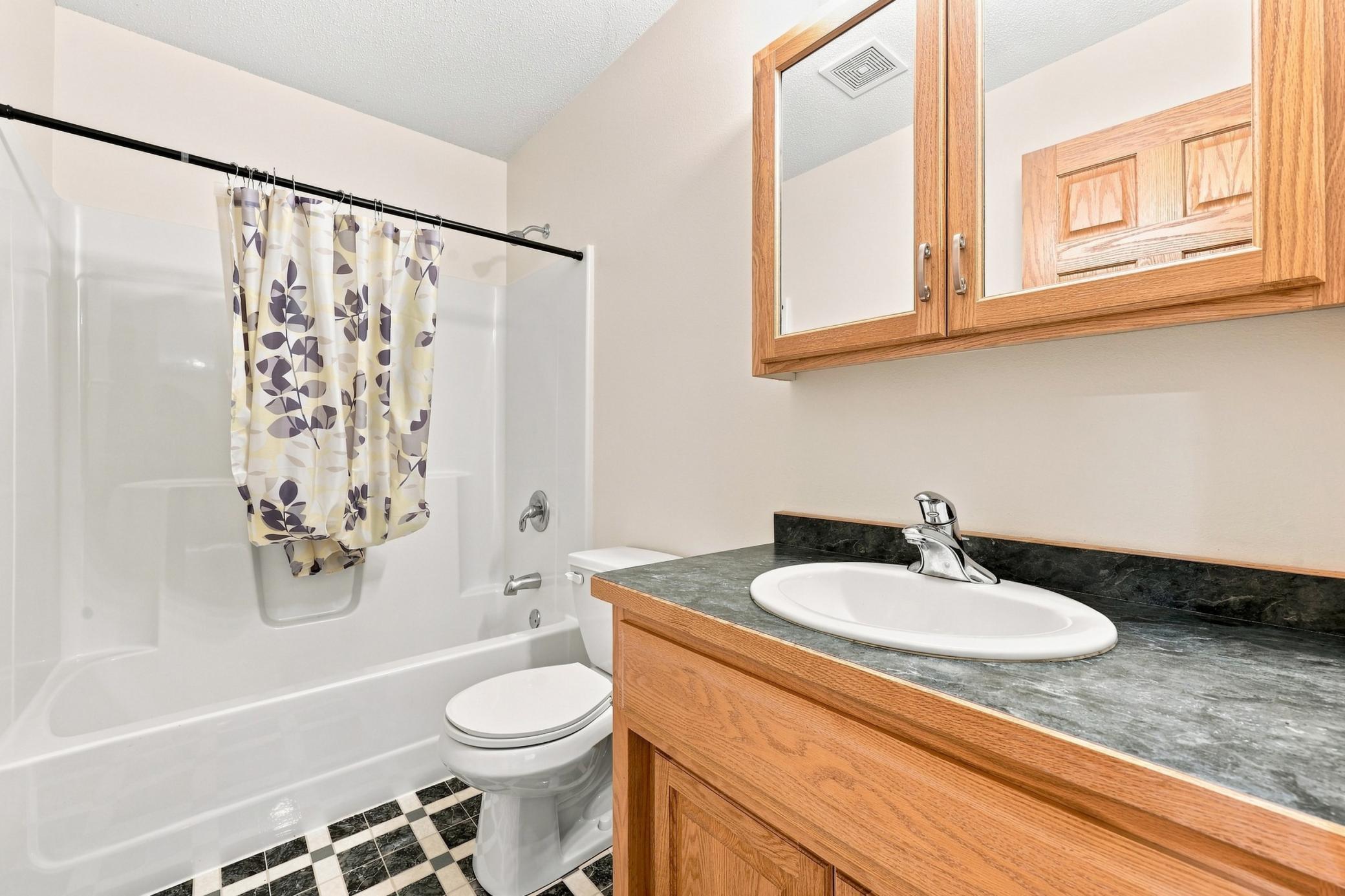 2003 single family home for sale at 15835 145th Avenue in Lake Park, MN — 5 bed, 3 bath (photo 22 of 44)