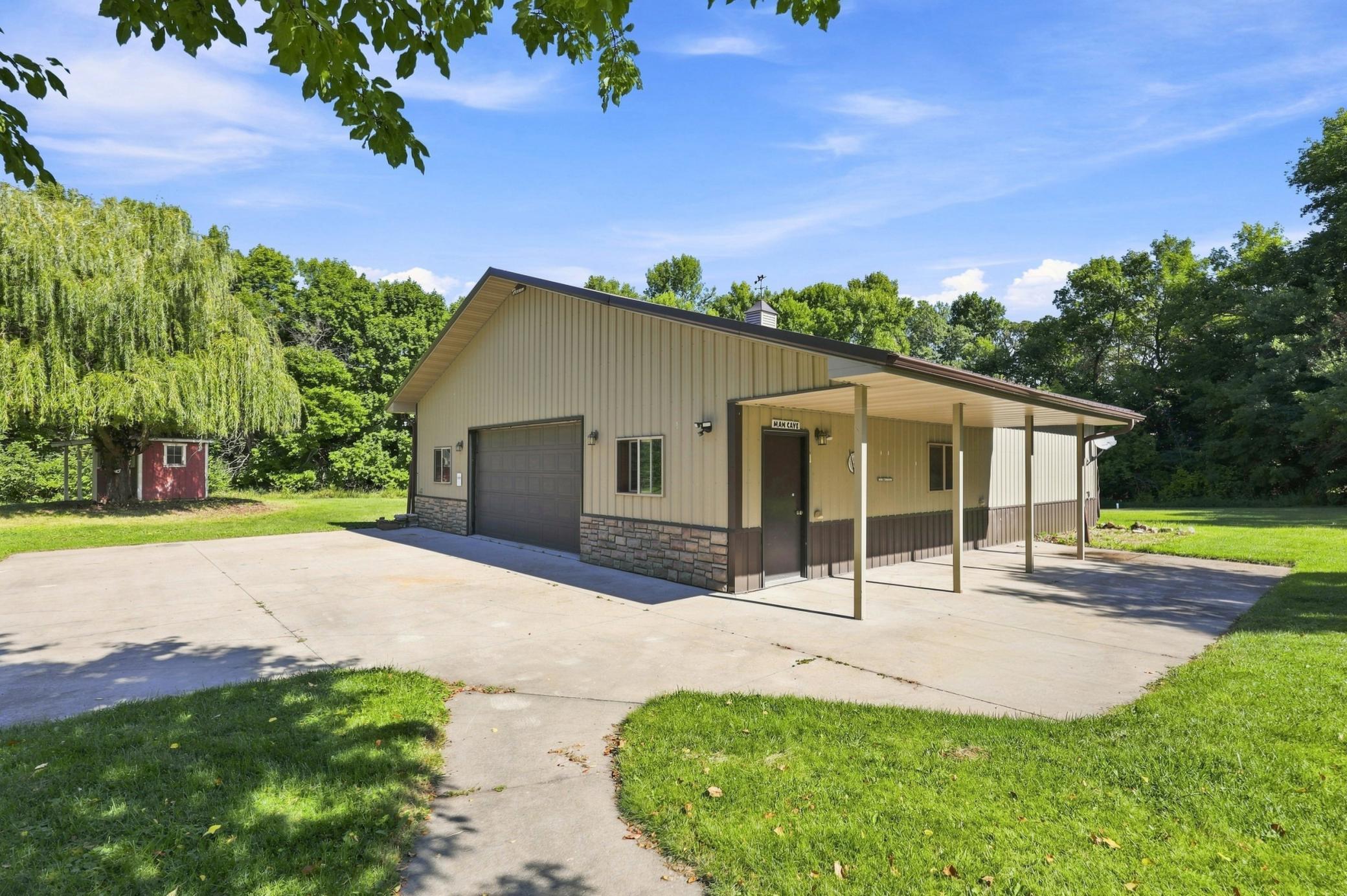 2003 single family home for sale at 15835 145th Avenue in Lake Park, MN — 5 bed, 3 bath (photo 26 of 44)