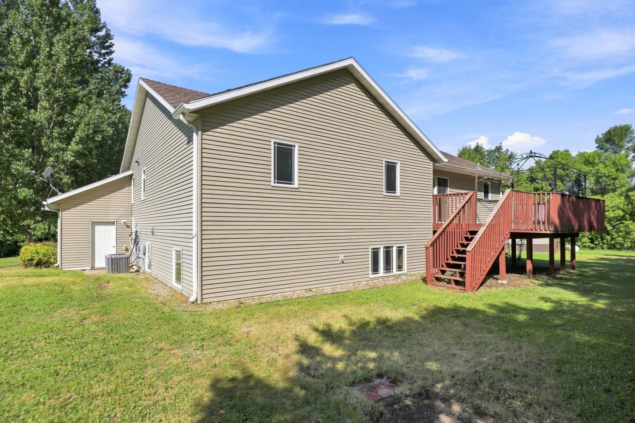 2003 single family home for sale at 15835 145th Avenue in Lake Park, MN — 5 bed, 3 bath (photo 31 of 44)