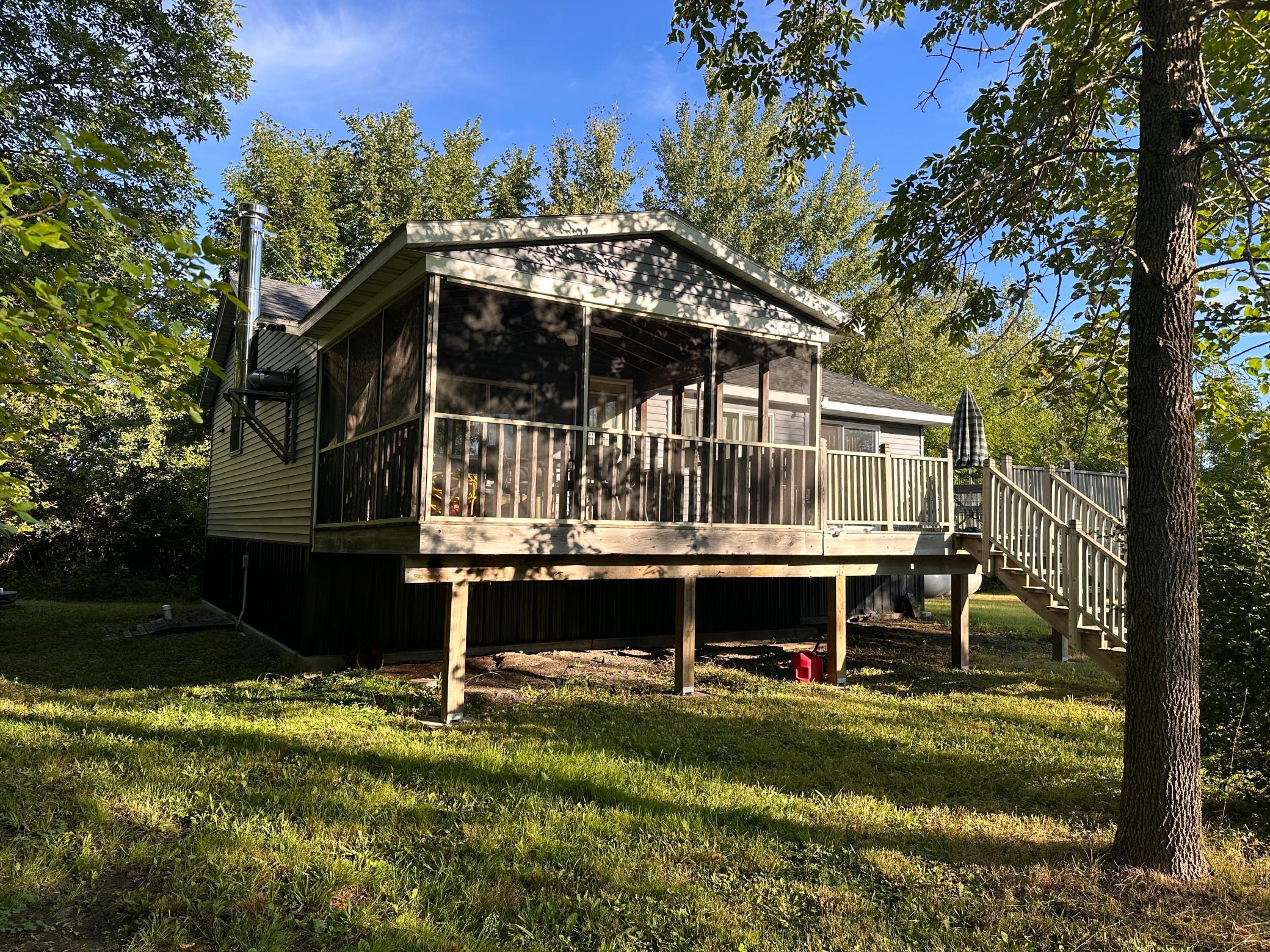 1950 single family home for sale at 40099 Us-71 in Bertha, MN — 4 bed, 2 bath (photo 26 of 55)