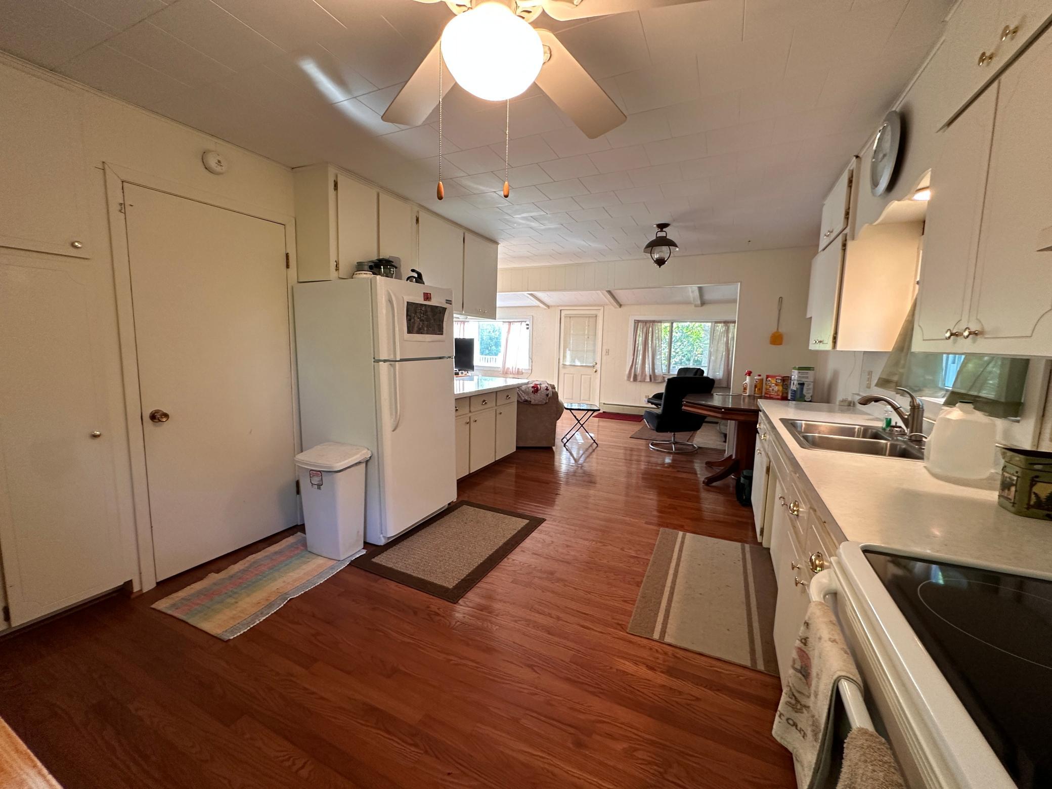 1950 single family home for sale at 40099 Us-71 in Bertha, MN — 4 bed, 2 bath (photo 31 of 55)