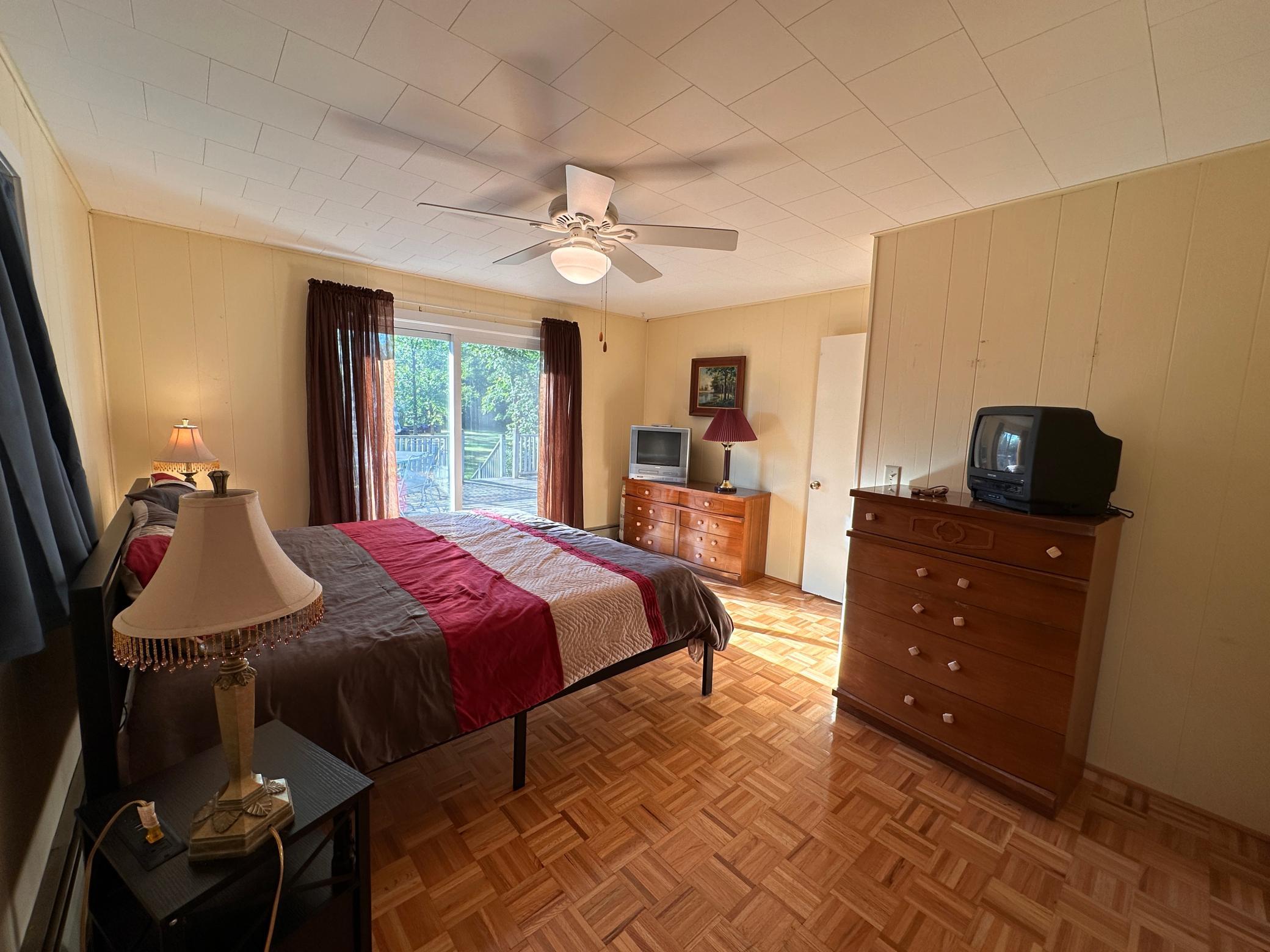 1950 single family home for sale at 40099 Us-71 in Bertha, MN — 4 bed, 2 bath (photo 33 of 55)