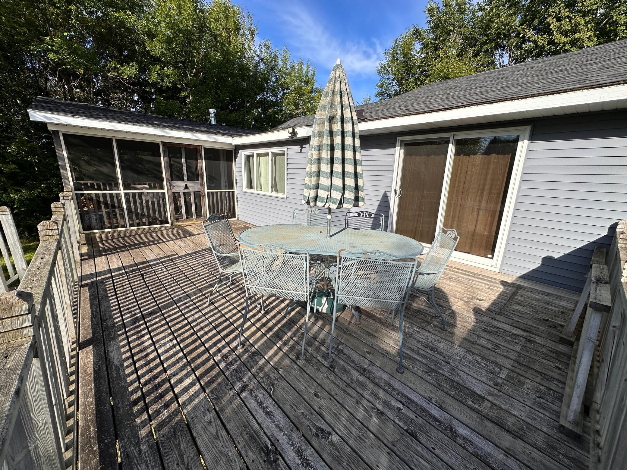 1950 single family home for sale at 40099 Us-71 in Bertha, MN — 4 bed, 2 bath (photo 37 of 55)
