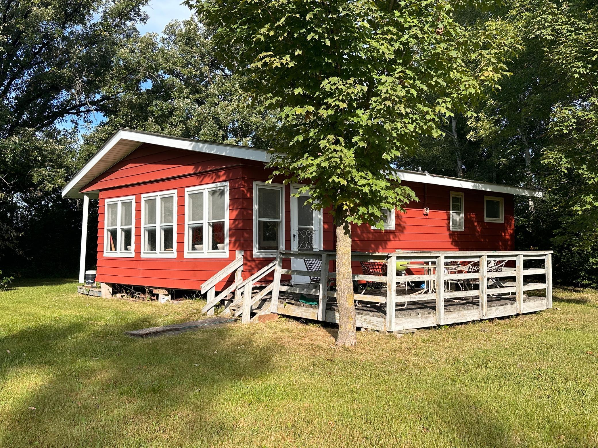 1950 single family home for sale at 40099 Us-71 in Bertha, MN — 4 bed, 2 bath (photo 42 of 55)