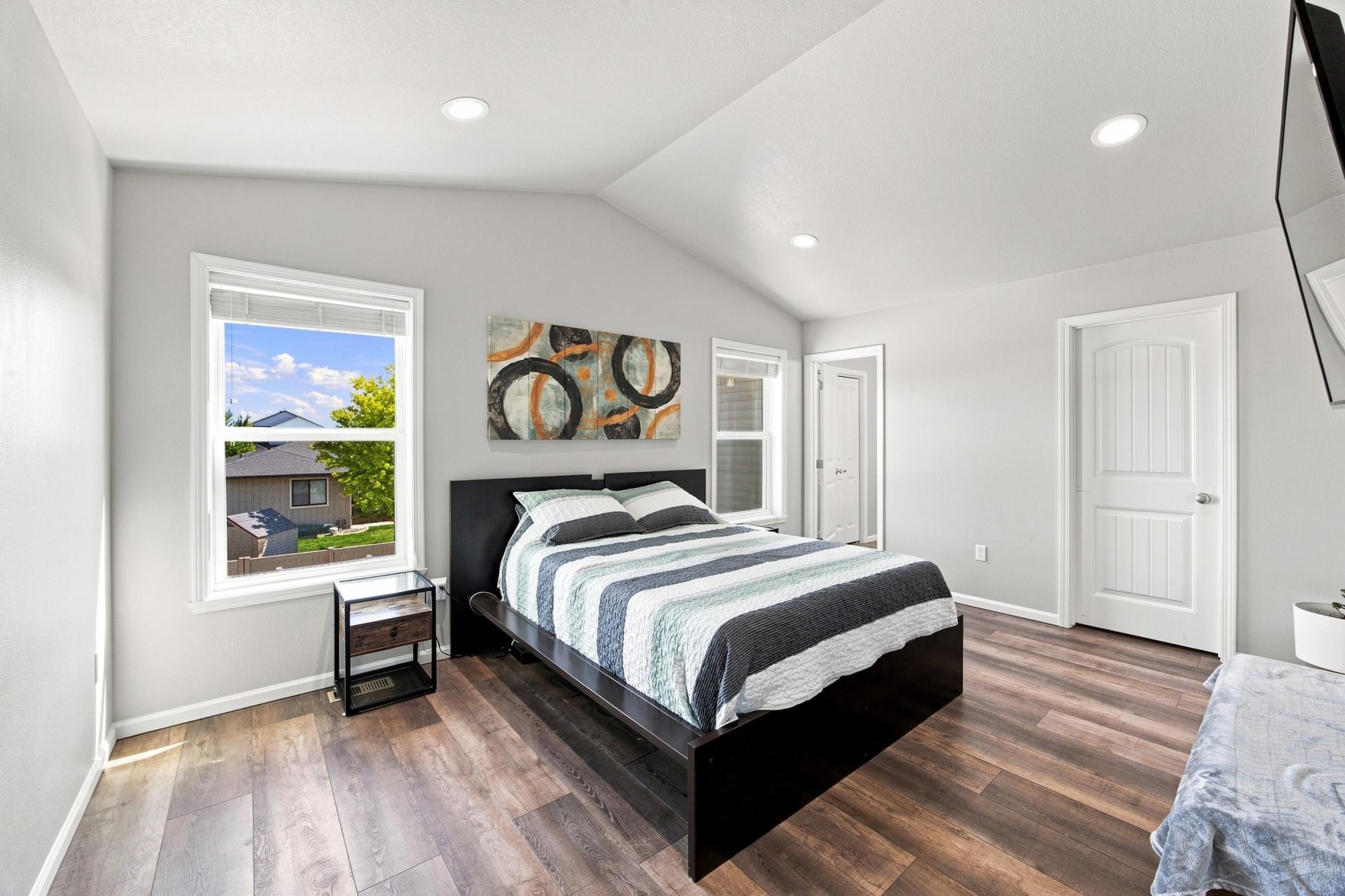 2013 single family home for sale at 3029 2nd Street E in West Fargo, ND — 5 bed, 4 bath (photo 13 of 37)