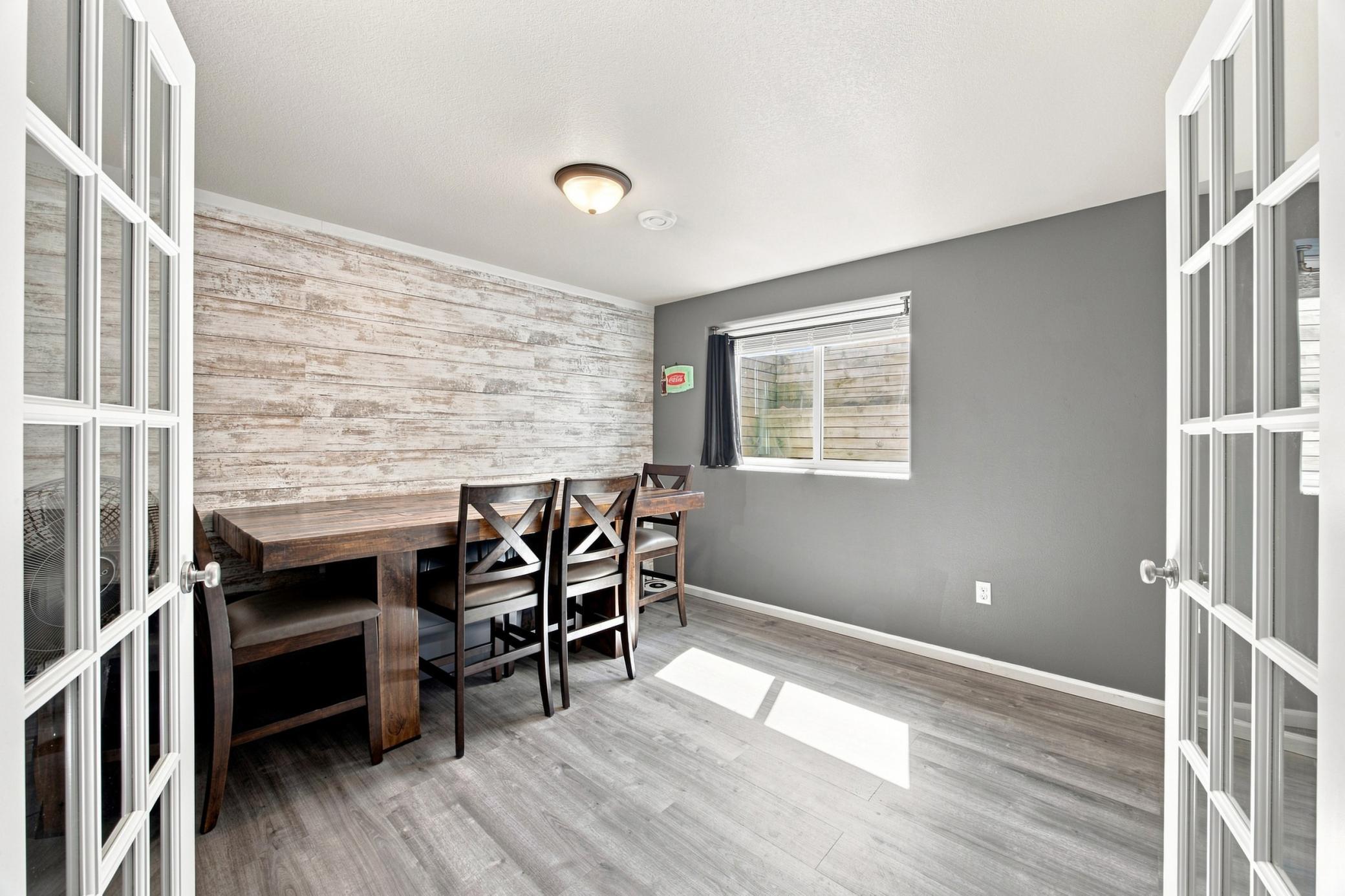 2013 single family home for sale at 3029 2nd Street E in West Fargo, ND — 5 bed, 4 bath (photo 25 of 37)
