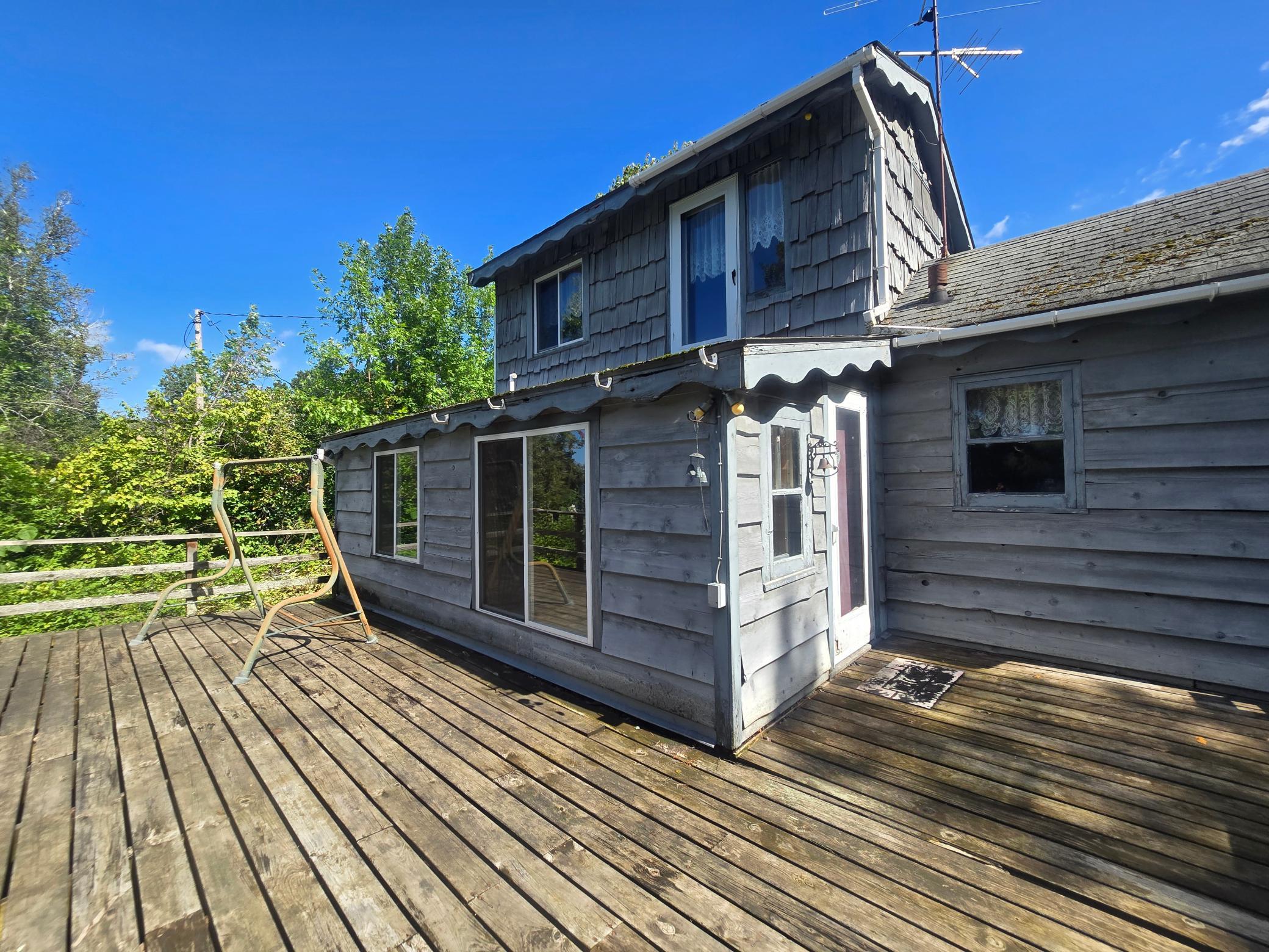 1942 single family home for sale at 23140 Oak Lane in Bovey, MN — 2 bed, 1 bath (photo 4 of 21)