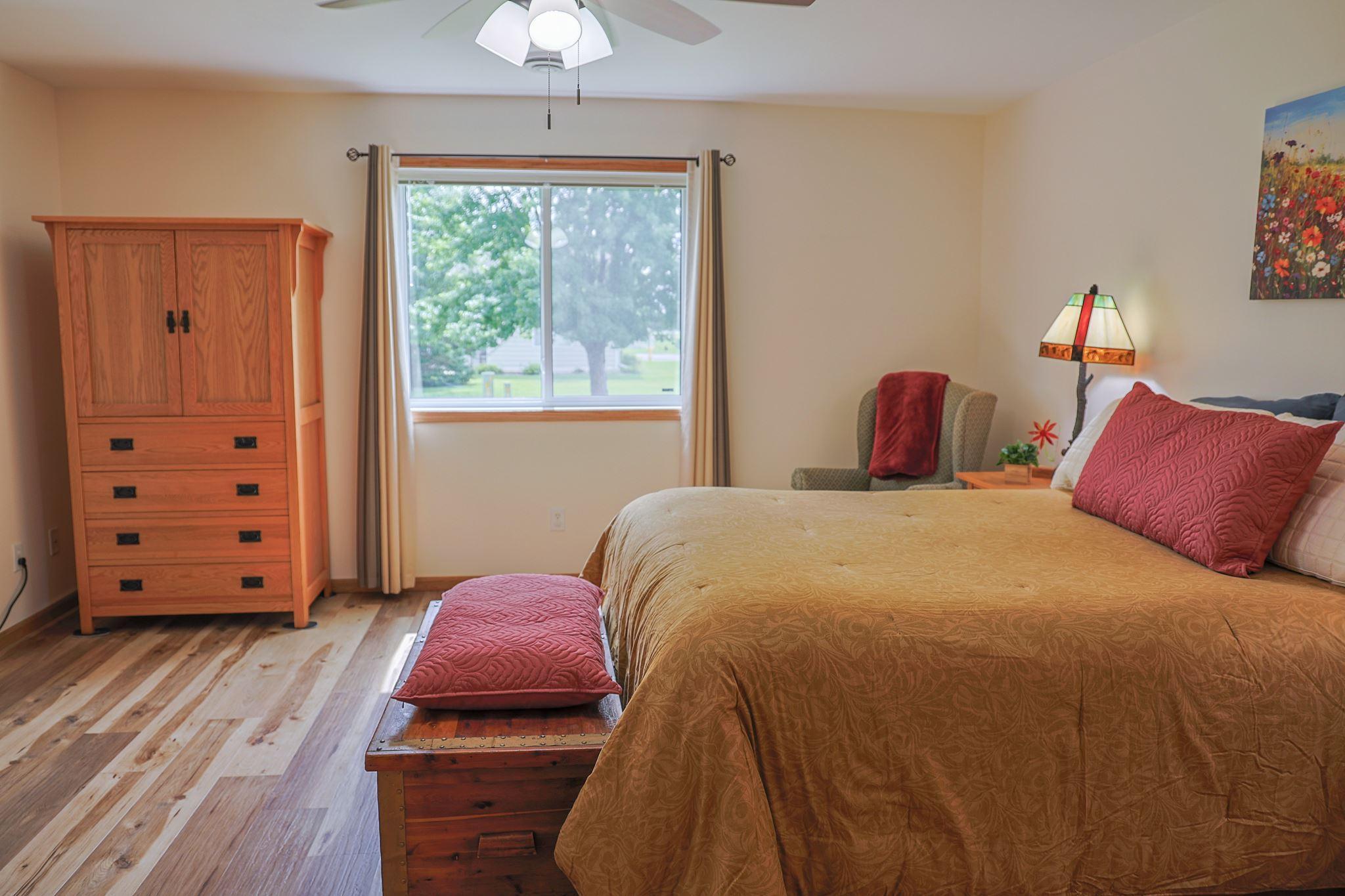 2005 townhouse for sale at 738 35th Street NW in Bemidji, MN — 3 bed, 2 bath (photo 13 of 32)