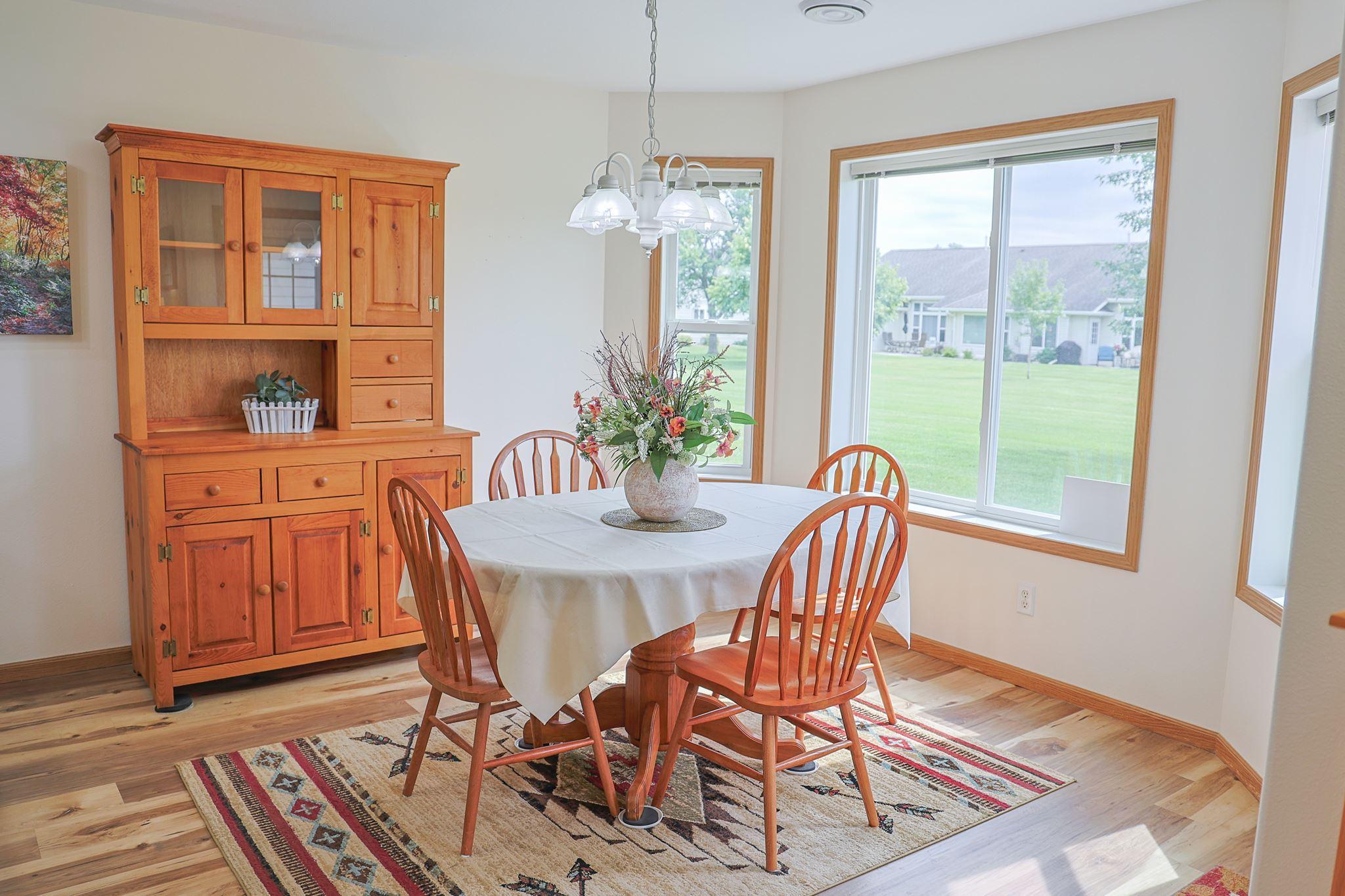 2005 townhouse for sale at 738 35th Street NW in Bemidji, MN — 3 bed, 2 bath (photo 5 of 32)