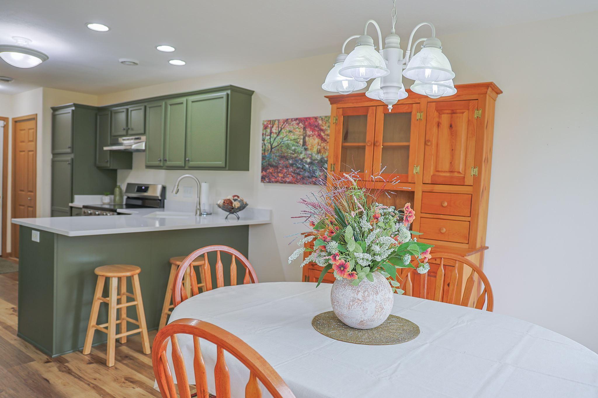 2005 townhouse for sale at 738 35th Street NW in Bemidji, MN — 3 bed, 2 bath (photo 10 of 32)