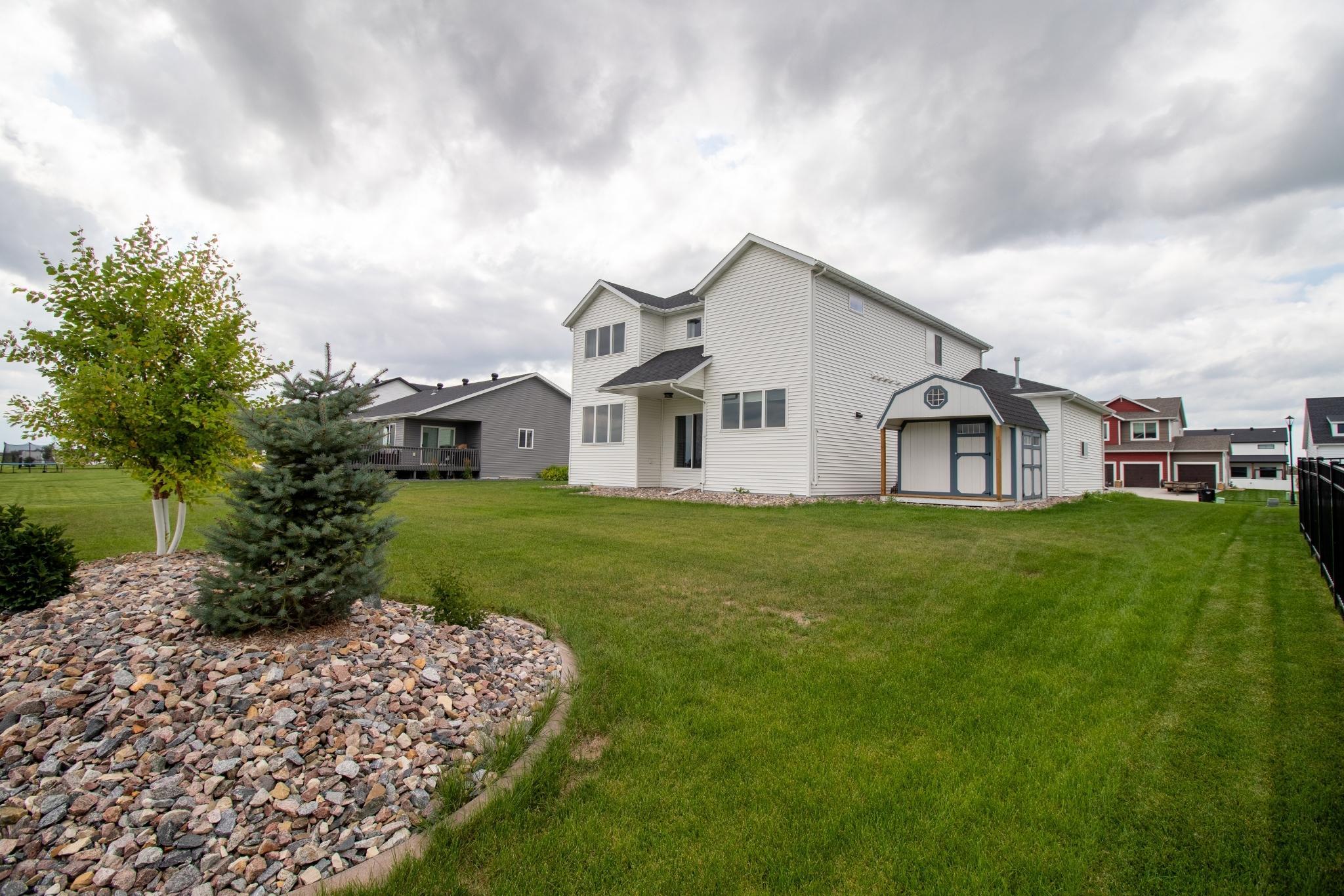 2021 single family home for sale at 6707 54th Avenue S in Fargo, ND — 5 bed, 4 bath (photo 45 of 48)