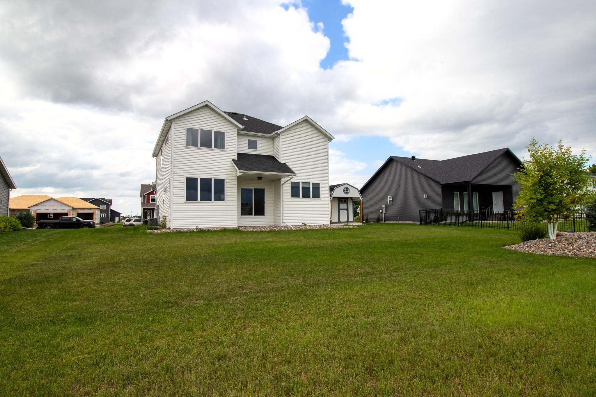 2021 single family home for sale at 6707 54th Avenue S in Fargo, ND — 5 bed, 4 bath (photo 46 of 48)