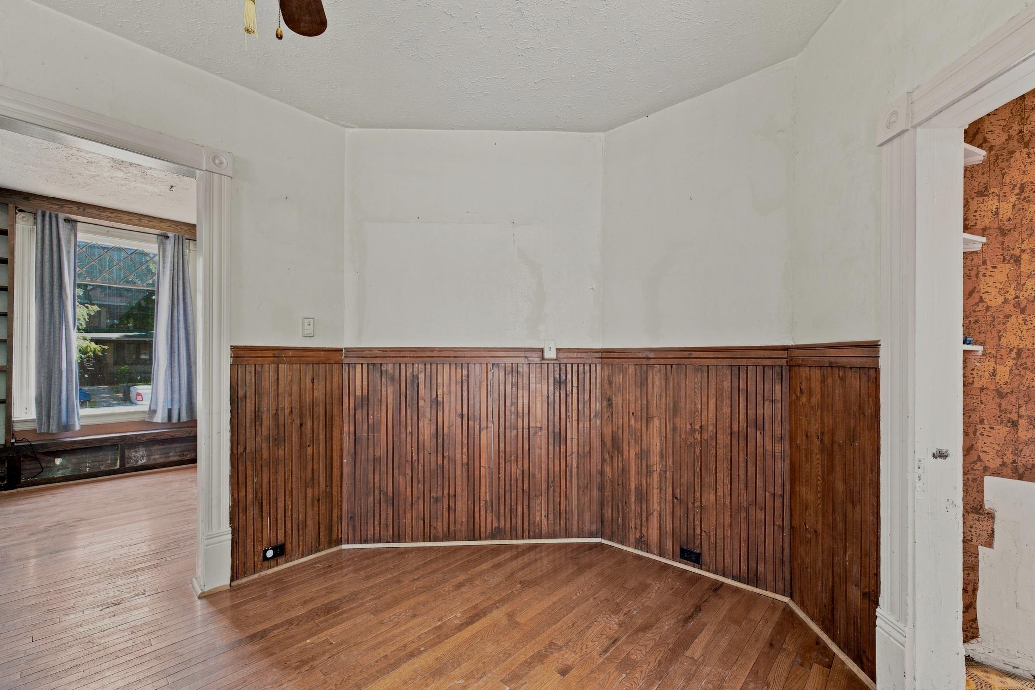 1899 single family home for sale at 1028 7th Street N in Fargo, ND — 4 bed, 3 bath (photo 16 of 59)