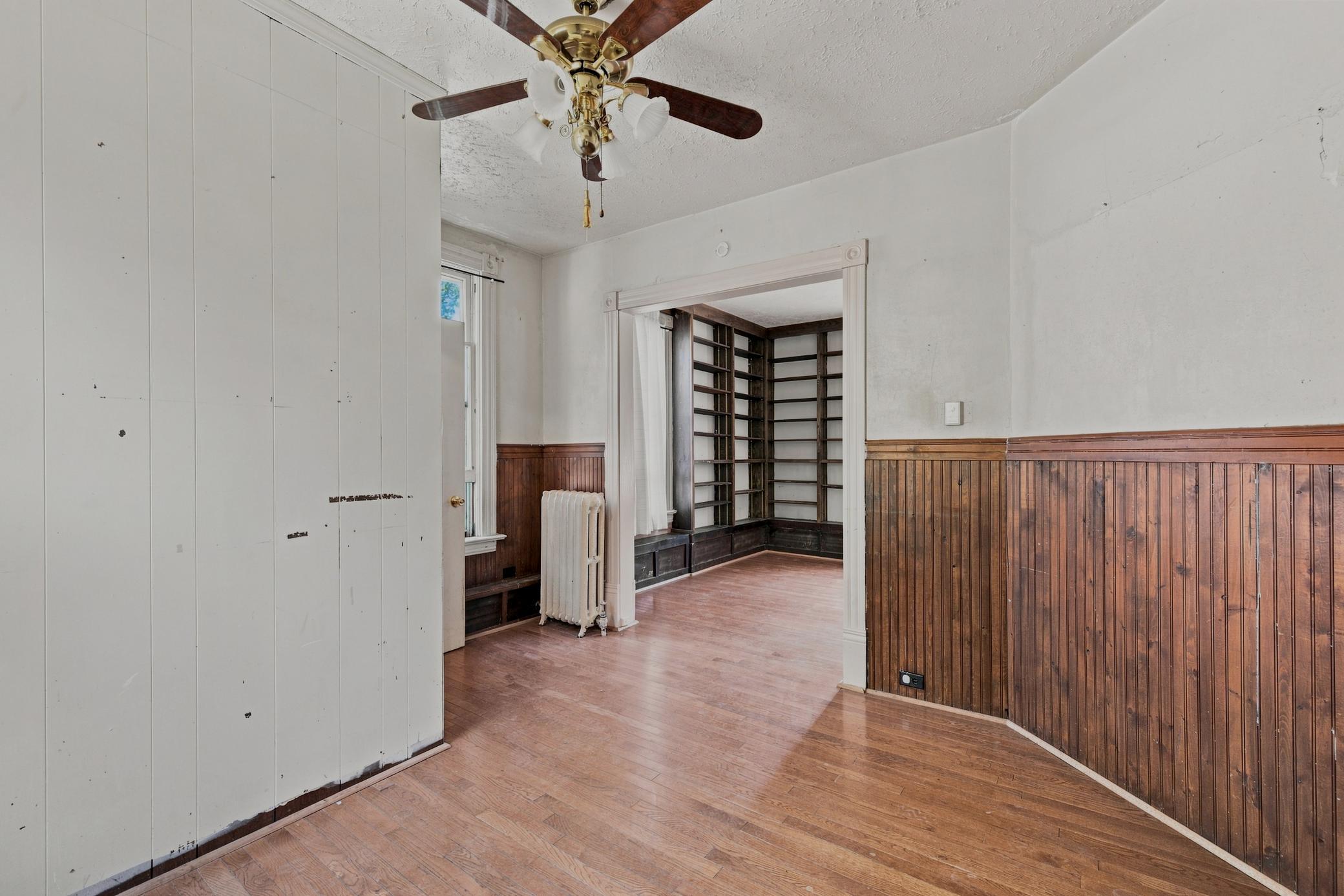 1899 single family home for sale at 1028 7th Street N in Fargo, ND — 4 bed, 3 bath (photo 17 of 59)