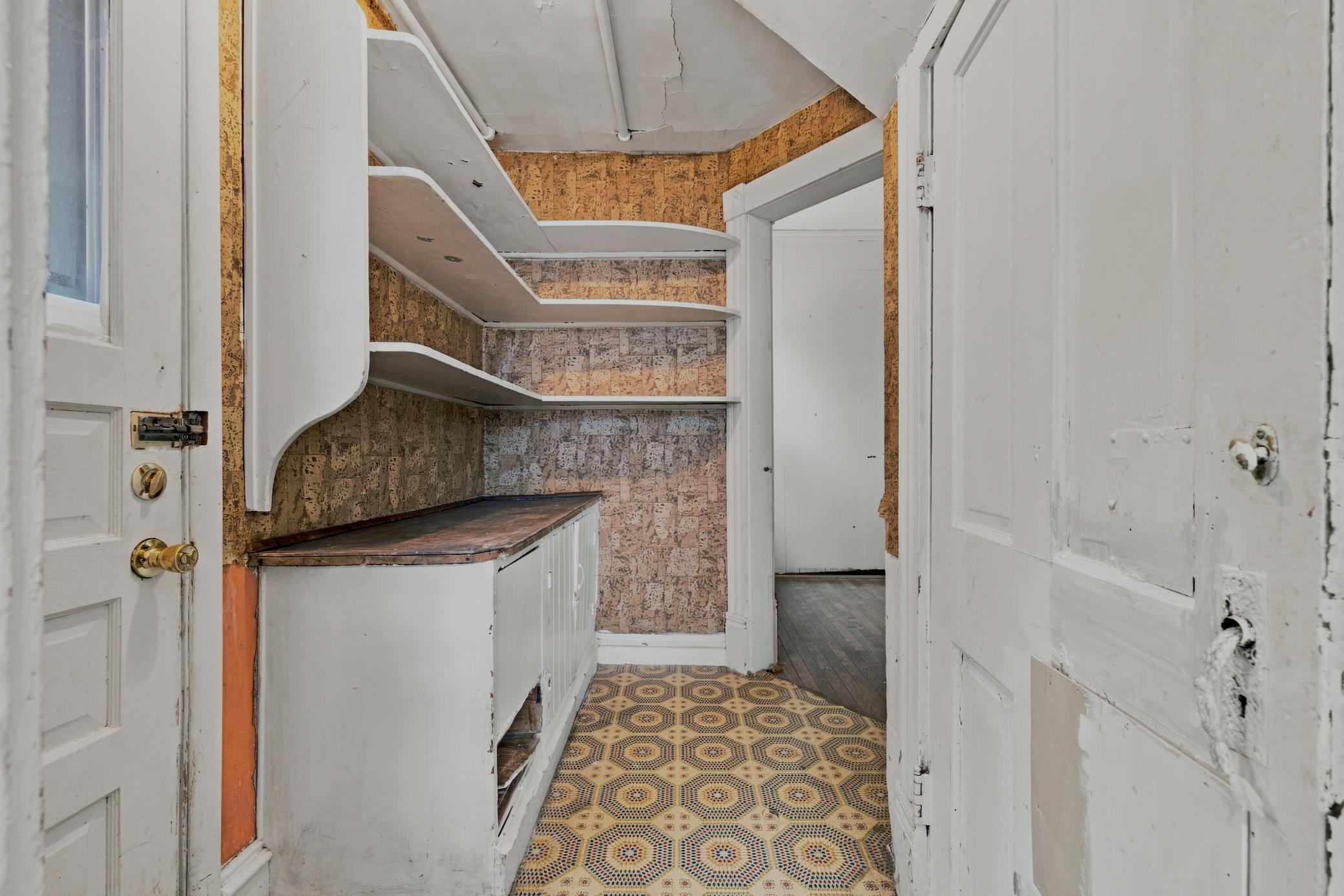 1899 single family home for sale at 1028 7th Street N in Fargo, ND — 4 bed, 3 bath (photo 20 of 59)