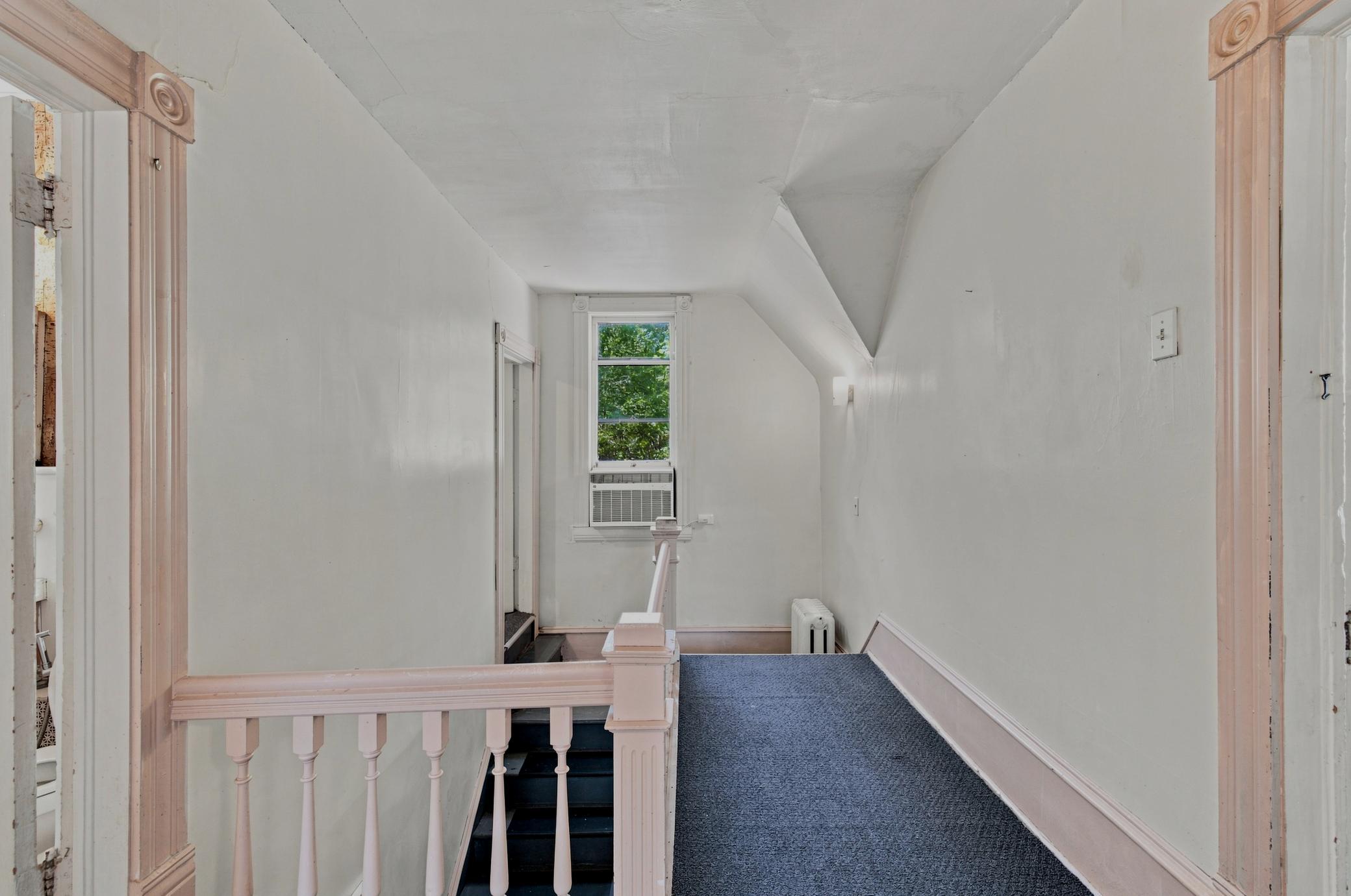 1899 single family home for sale at 1028 7th Street N in Fargo, ND — 4 bed, 3 bath (photo 26 of 59)