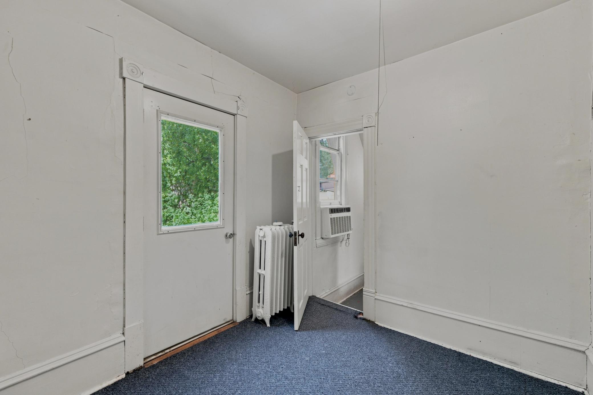 1899 single family home for sale at 1028 7th Street N in Fargo, ND — 4 bed, 3 bath (photo 28 of 59)