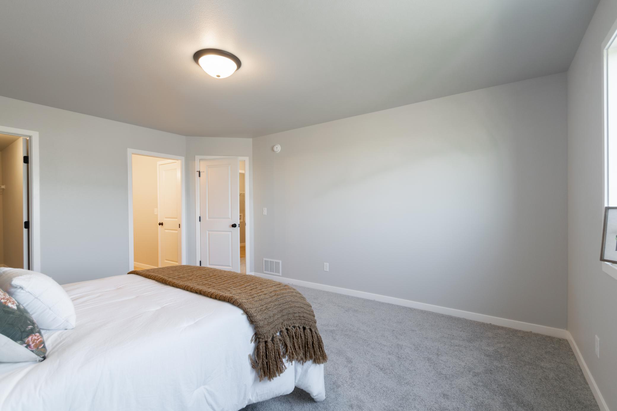 2025 single family home for sale at 6208 86th Avenue S in Horace, ND — 3 bed, 2 bath (photo 23 of 38)
