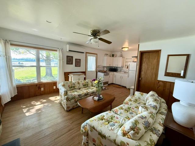 1950 single family home for sale at 23479 430th St, Unit #7 in Pelican Rapids, MN — 2 bed, 1 bath (photo 4 of 23)