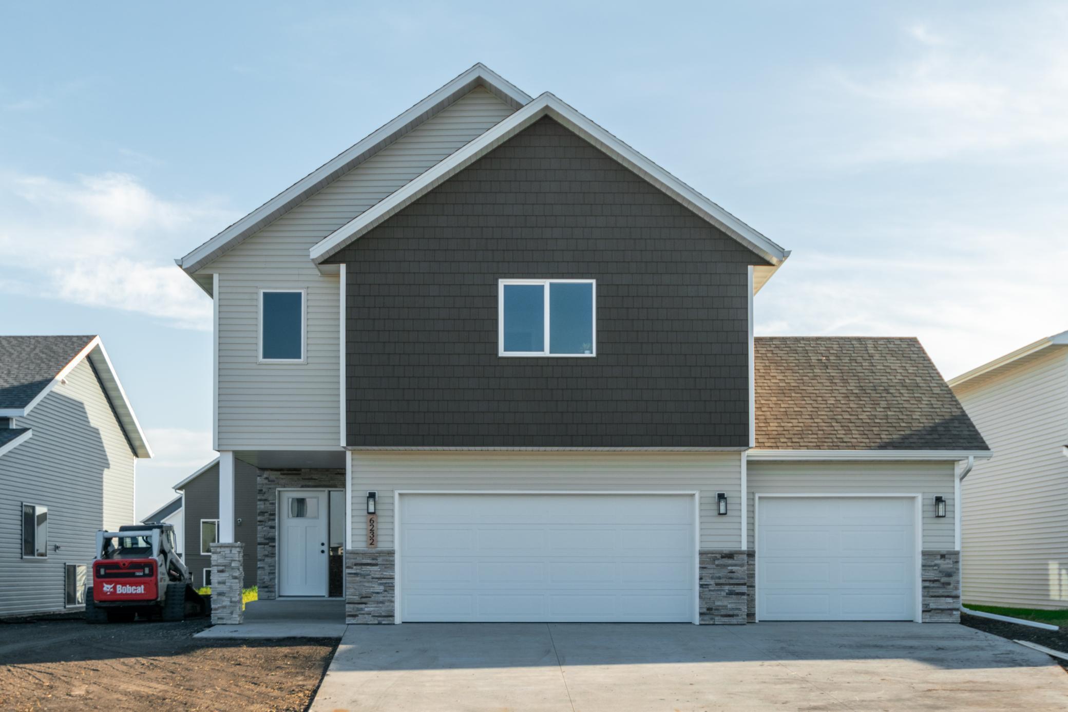 2026 single family home for sale at 1147 Jill Drive W in West Fargo, ND — 4 bed, 3 bath (photo 1 of 29)