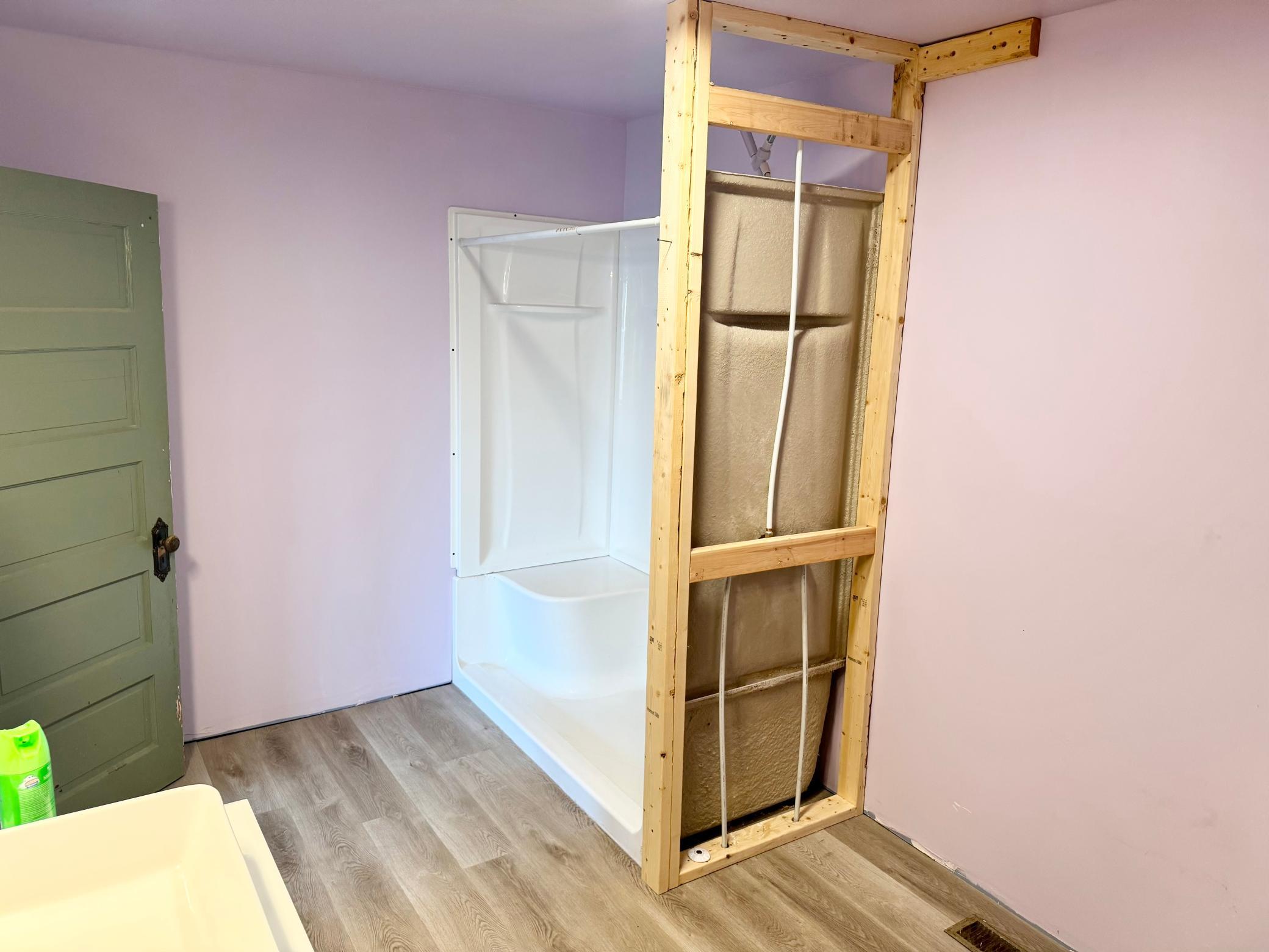 1989 single family home for sale at 102 5th Avenue SE in Baudette, MN — 3 bed, 2 bath (photo 13 of 19)