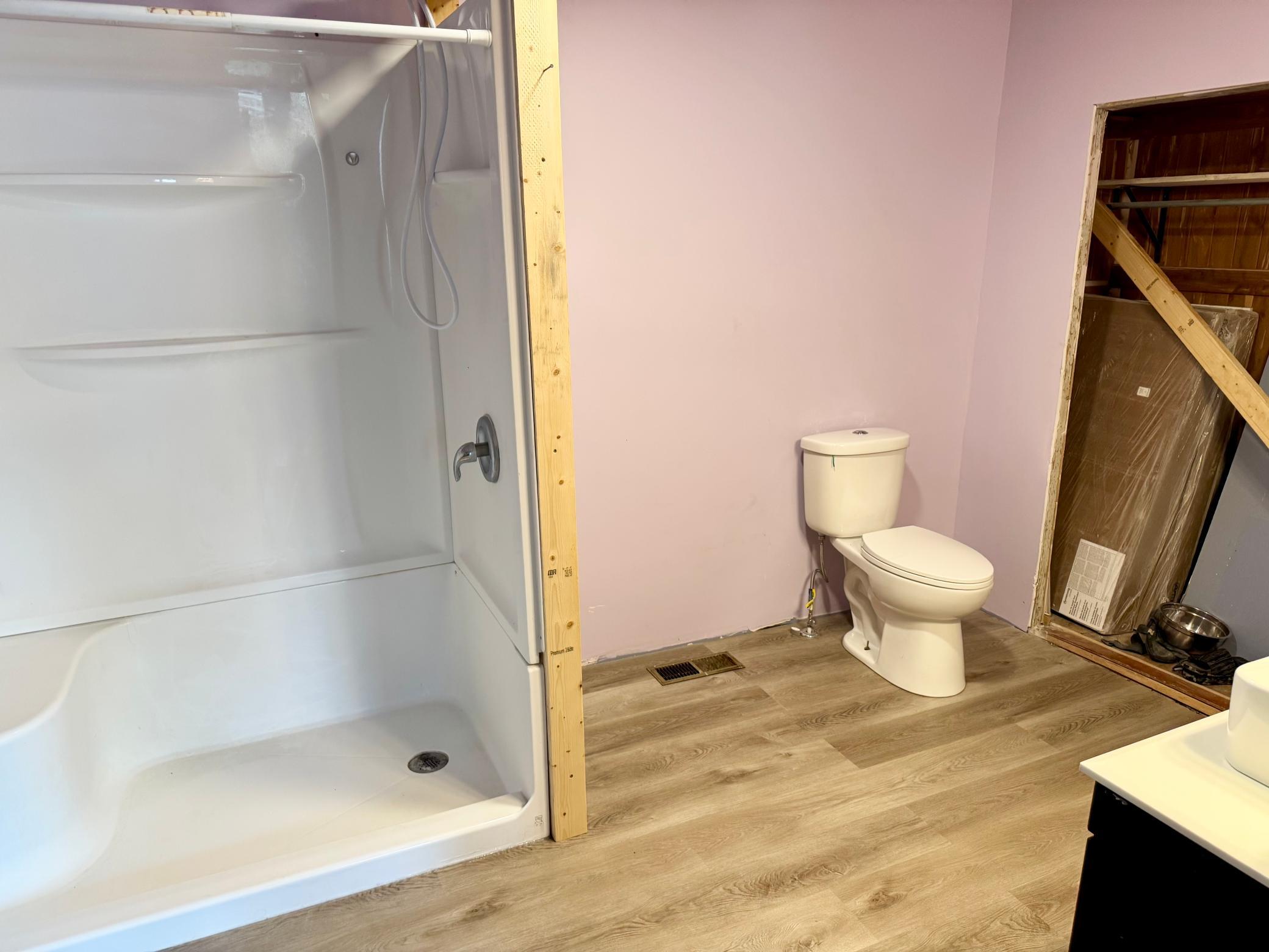 1989 single family home for sale at 102 5th Avenue SE in Baudette, MN — 3 bed, 2 bath (photo 14 of 19)