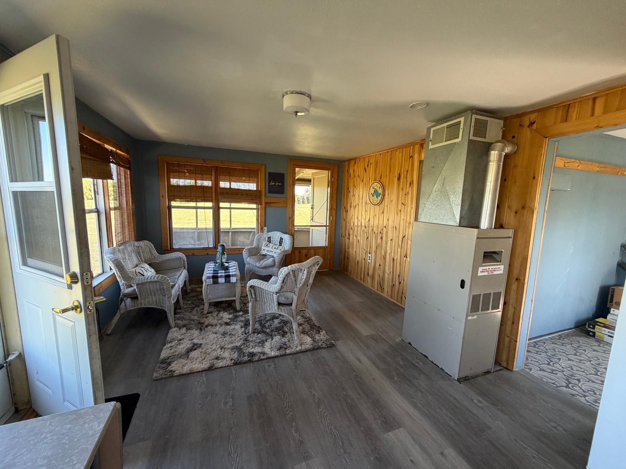 1965 single family home for sale at 27887 238th Street in Fergus Falls, MN — 2 bed, 1 bath (photo 4 of 32)