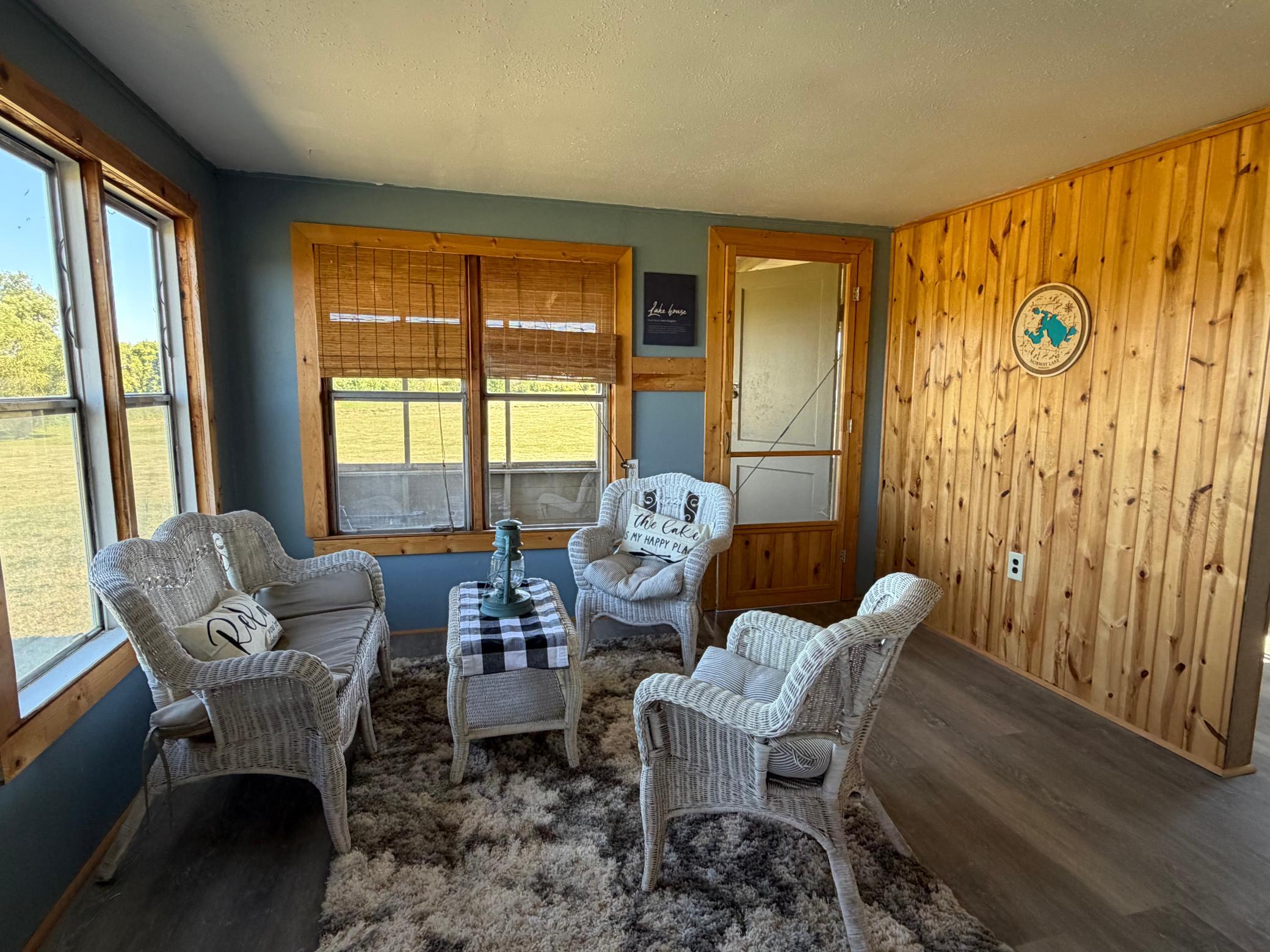 1965 single family home for sale at 27887 238th Street in Fergus Falls, MN — 2 bed, 1 bath (photo 7 of 32)