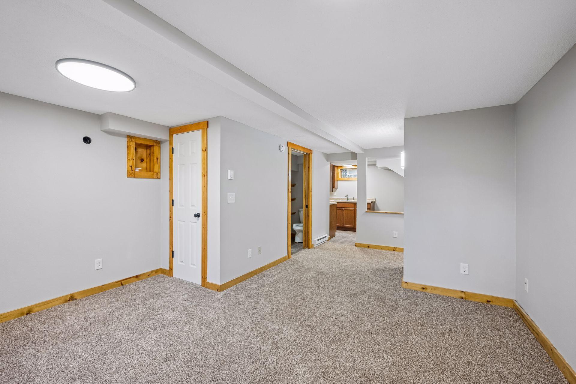 1880 single family home for sale at 19391 County Rd 37 in Osakis, MN — 5 bed, 5 bath (photo 36 of 60)