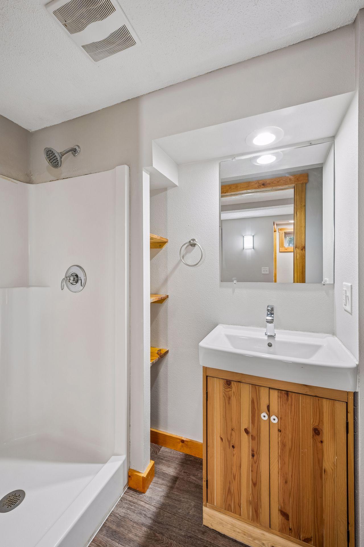 1880 single family home for sale at 19391 County Rd 37 in Osakis, MN — 5 bed, 5 bath (photo 39 of 60)