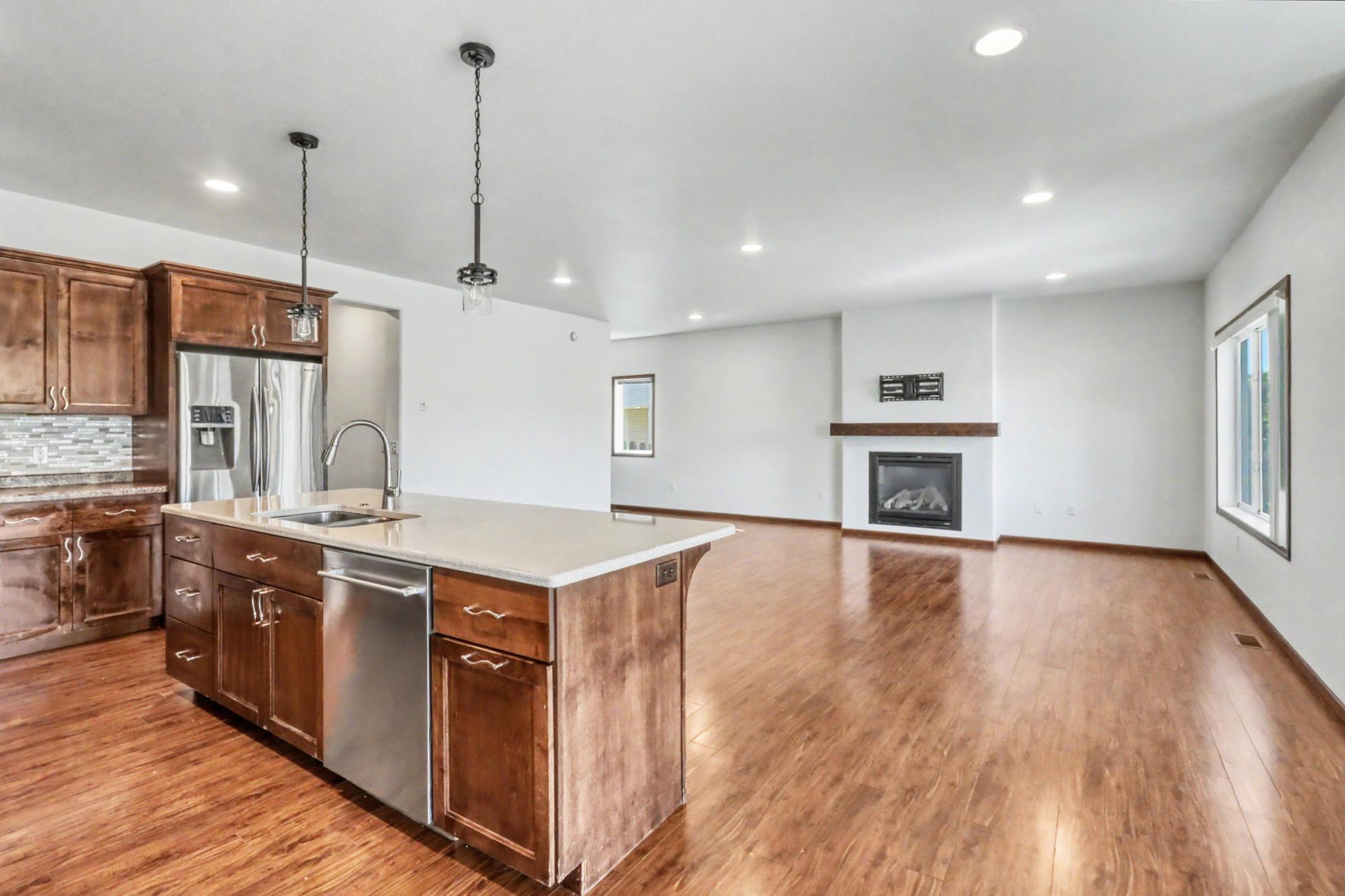2012 single family home for sale at 5001 44th Street S in Fargo, ND — 5 bed, 4 bath (photo 11 of 66)