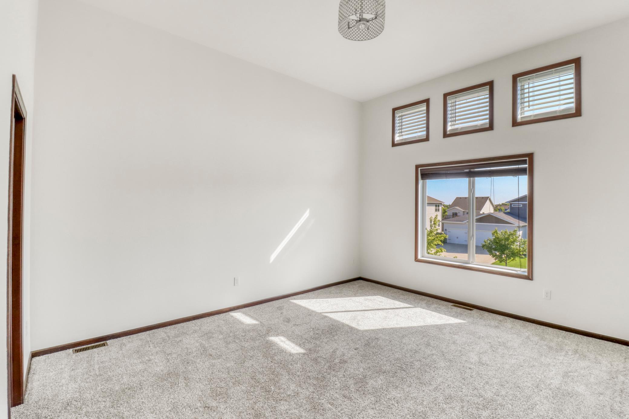 2012 single family home for sale at 5001 44th Street S in Fargo, ND — 5 bed, 4 bath (photo 45 of 66)