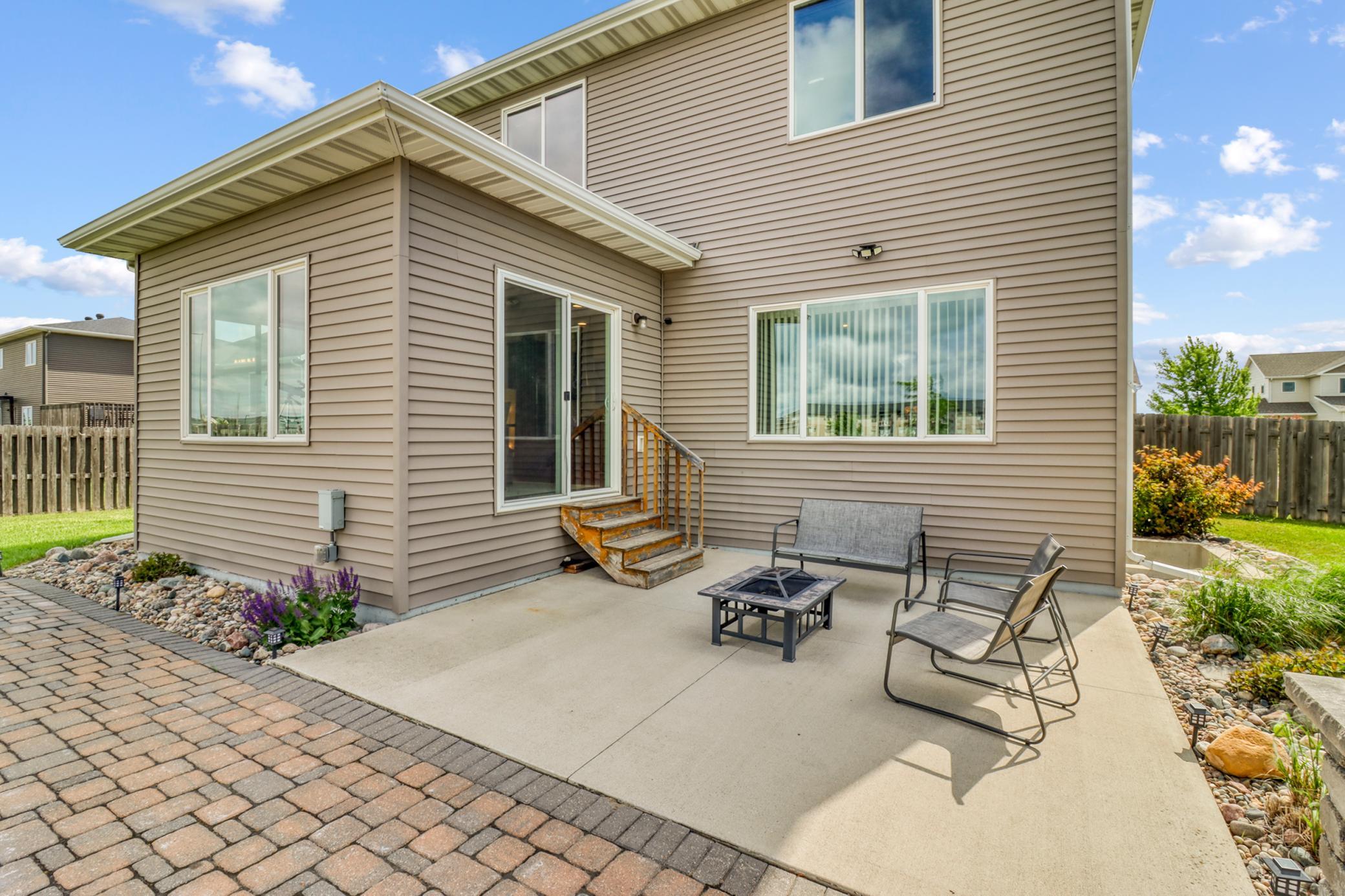 2012 single family home for sale at 5001 44th Street S in Fargo, ND — 5 bed, 4 bath (photo 59 of 66)