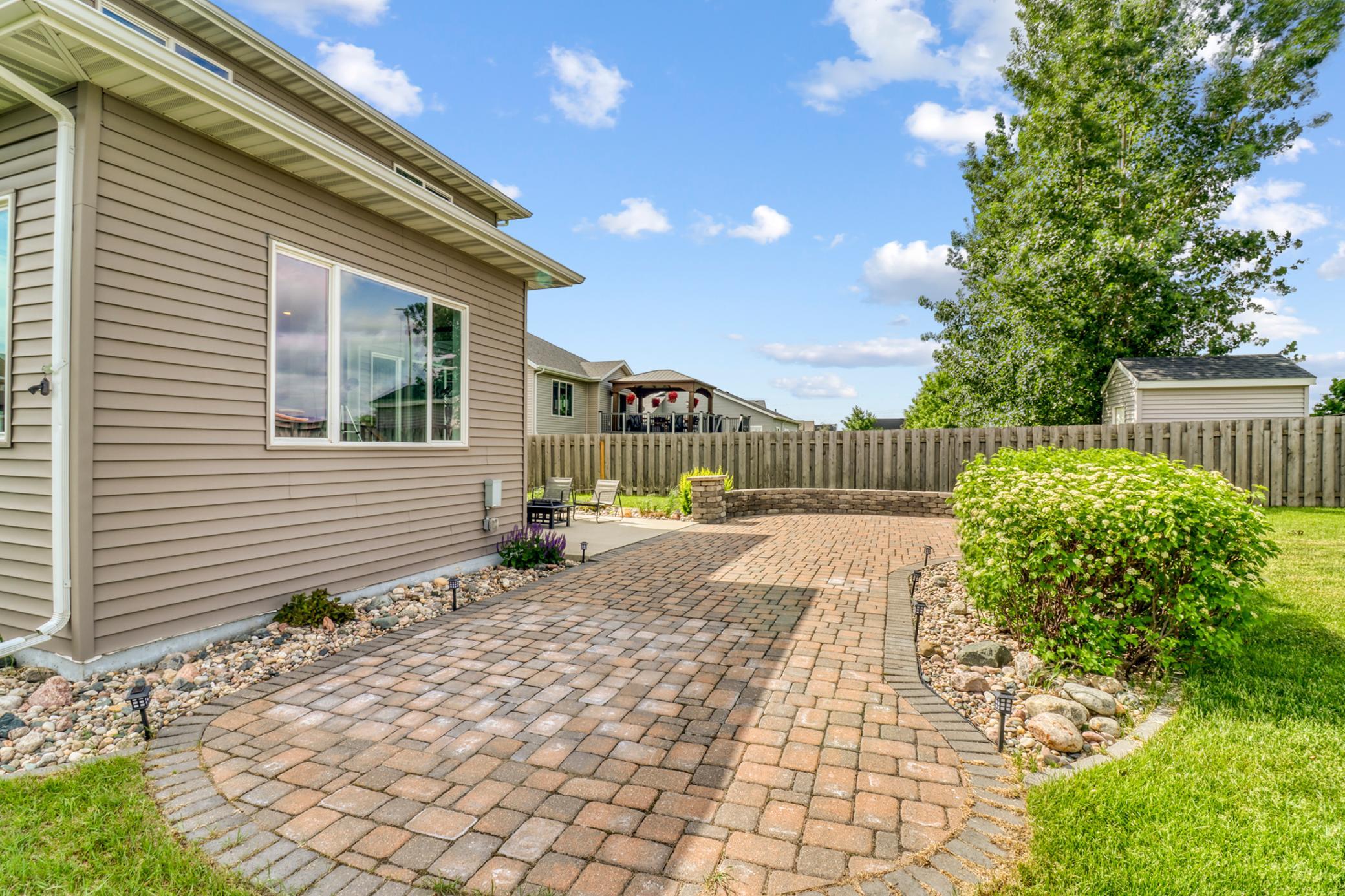2012 single family home for sale at 5001 44th Street S in Fargo, ND — 5 bed, 4 bath (photo 62 of 66)