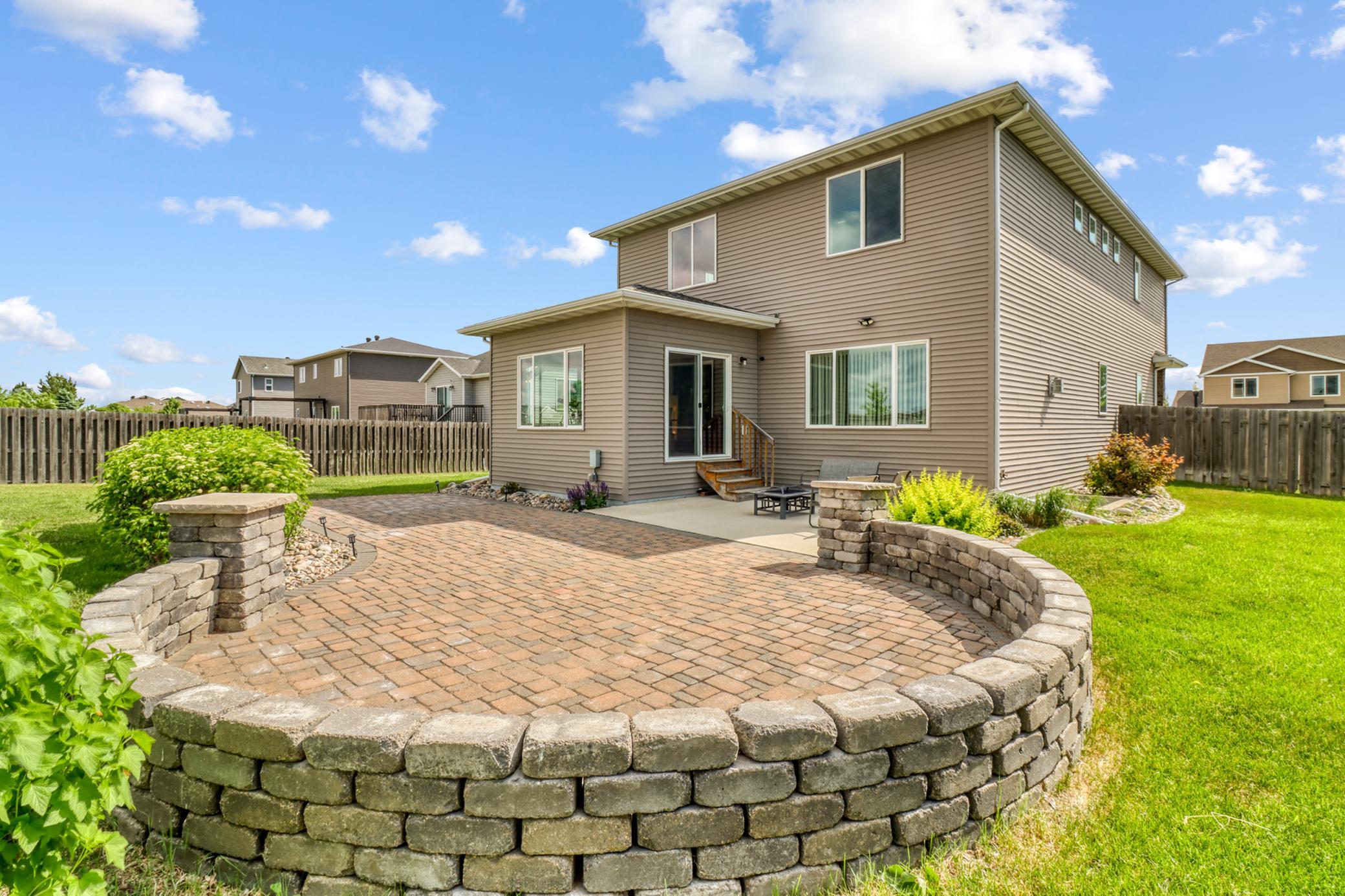 2012 single family home for sale at 5001 44th Street S in Fargo, ND — 5 bed, 4 bath (photo 63 of 66)