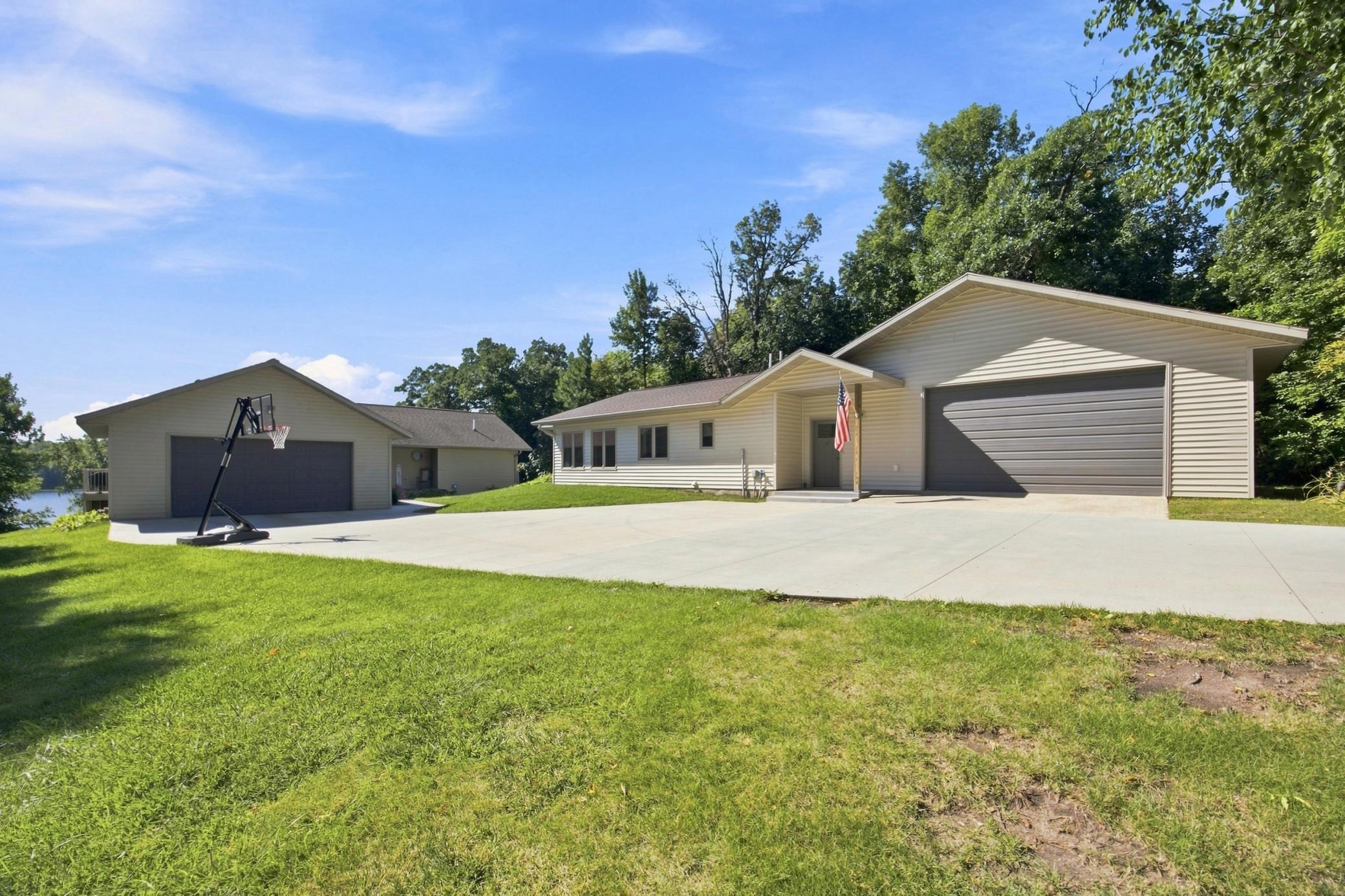 1994 single family home for sale at 28633 N Buffalo Lake Road in Callaway, MN — 5 bed, 5 bath (photo 14 of 45)