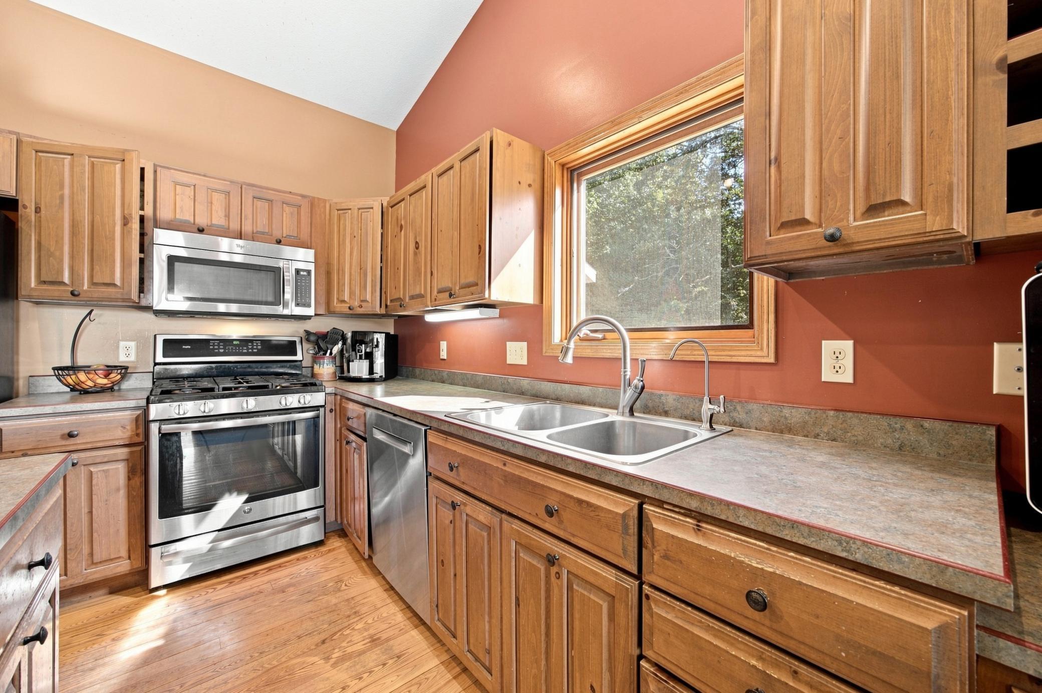 1994 single family home for sale at 28633 N Buffalo Lake Road in Callaway, MN — 5 bed, 5 bath (photo 16 of 45)