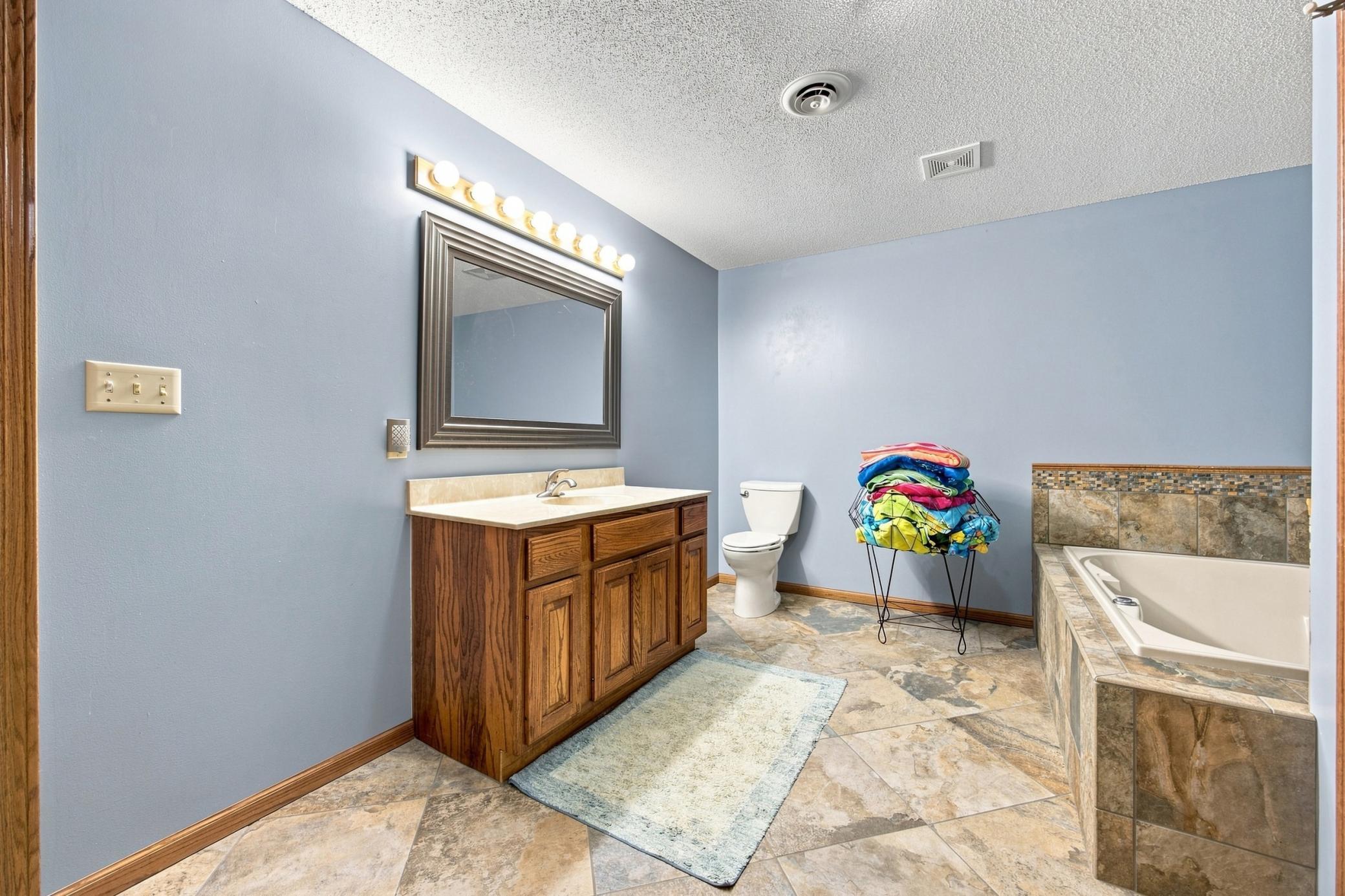 1994 single family home for sale at 28633 N Buffalo Lake Road in Callaway, MN — 5 bed, 5 bath (photo 31 of 45)