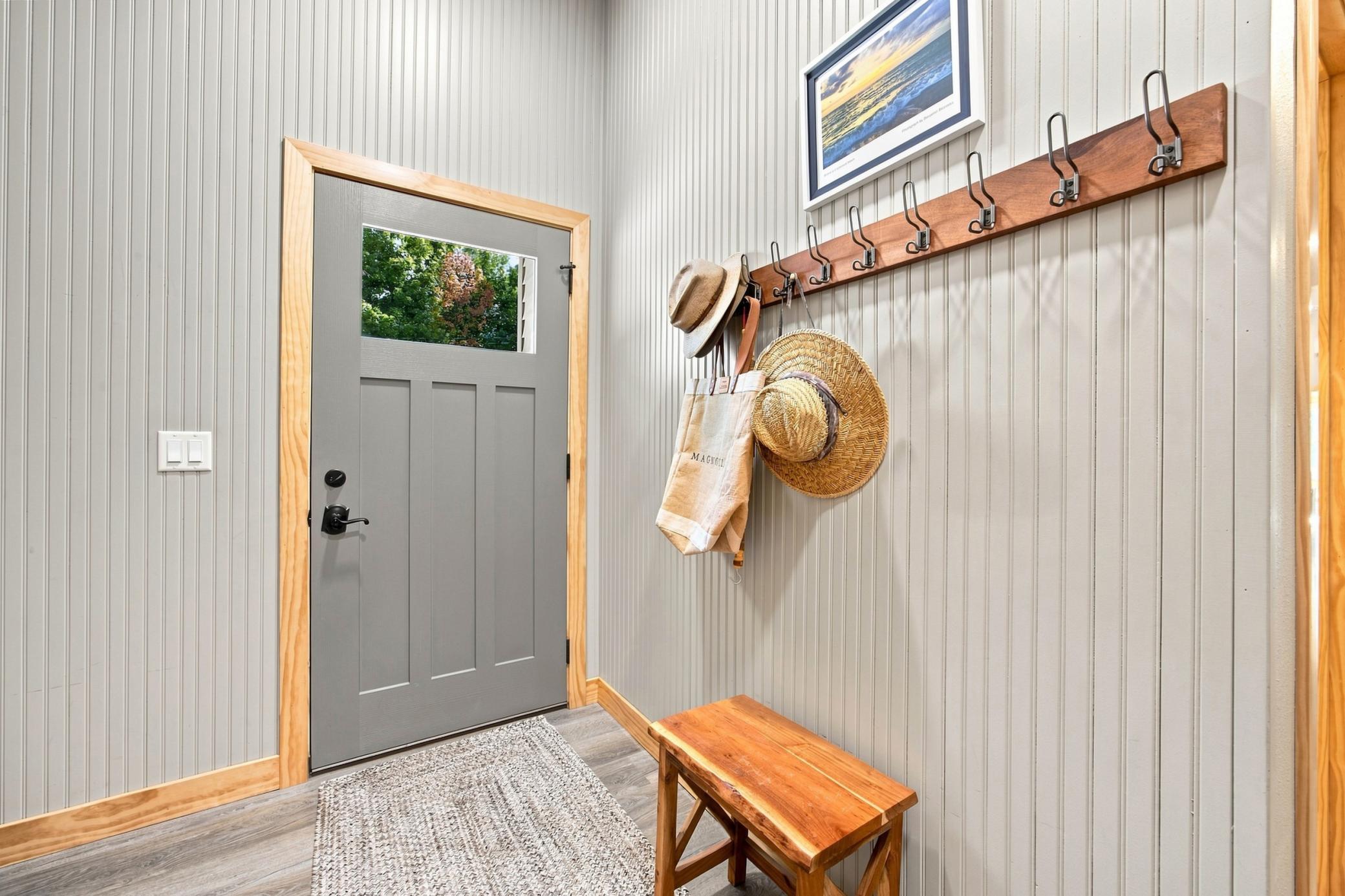 1994 single family home for sale at 28633 N Buffalo Lake Road in Callaway, MN — 5 bed, 5 bath (photo 5 of 45)
