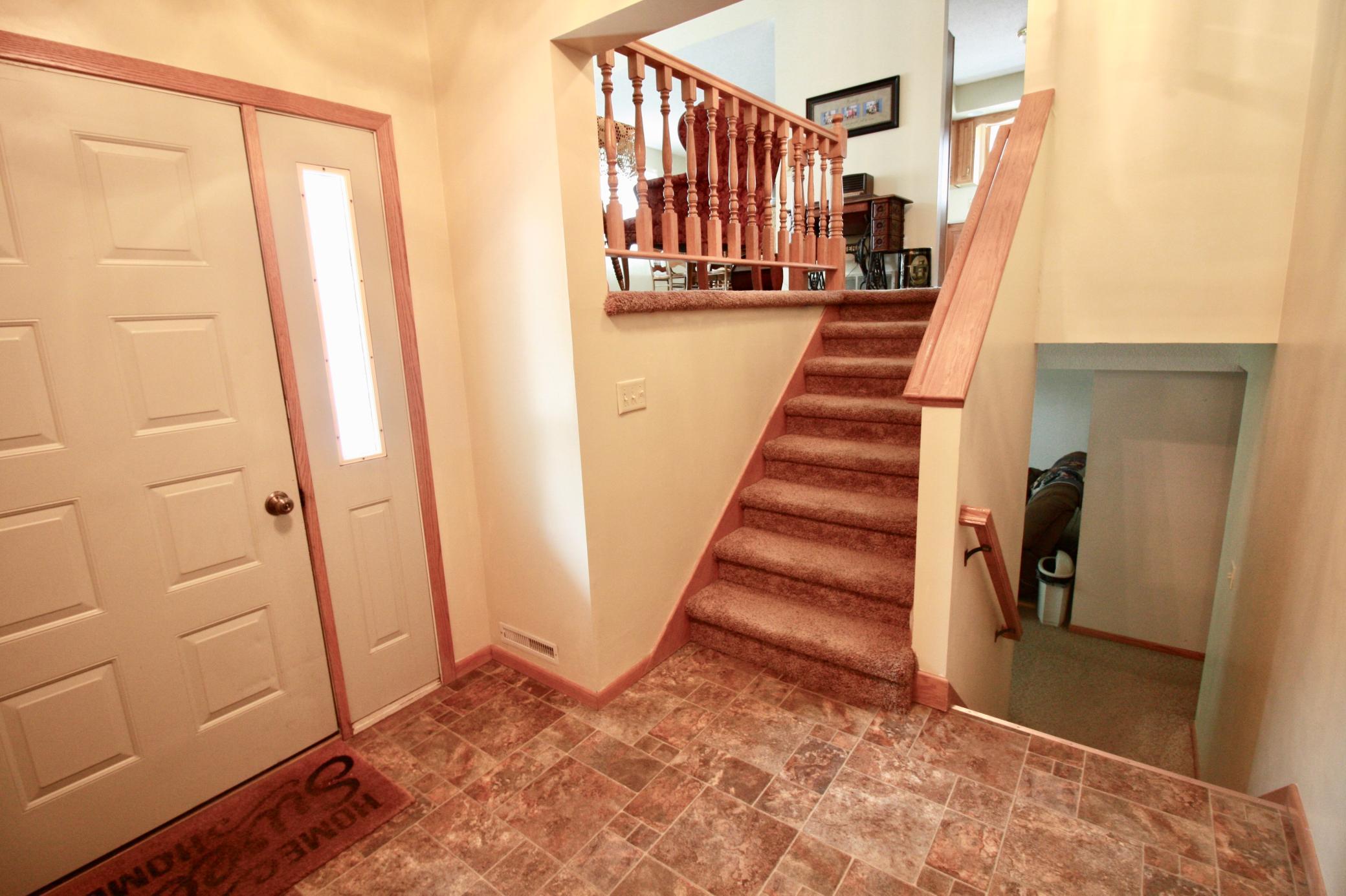 1992 single family home for sale at 525 12th Street N in Breckenridge, MN — 4 bed, 2 bath (photo 29 of 74)
