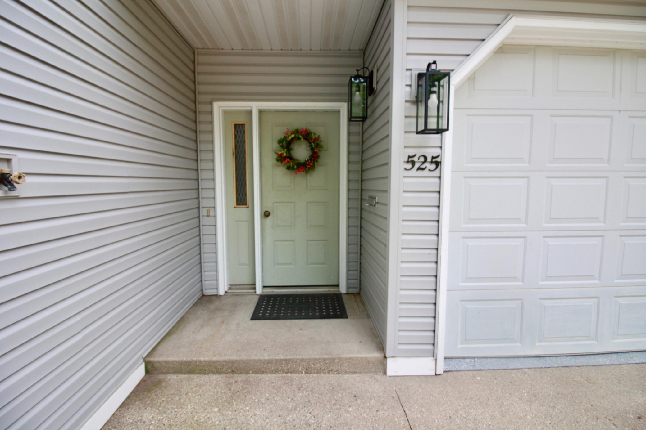1992 single family home for sale at 525 12th Street N in Breckenridge, MN — 4 bed, 2 bath (photo 5 of 74)