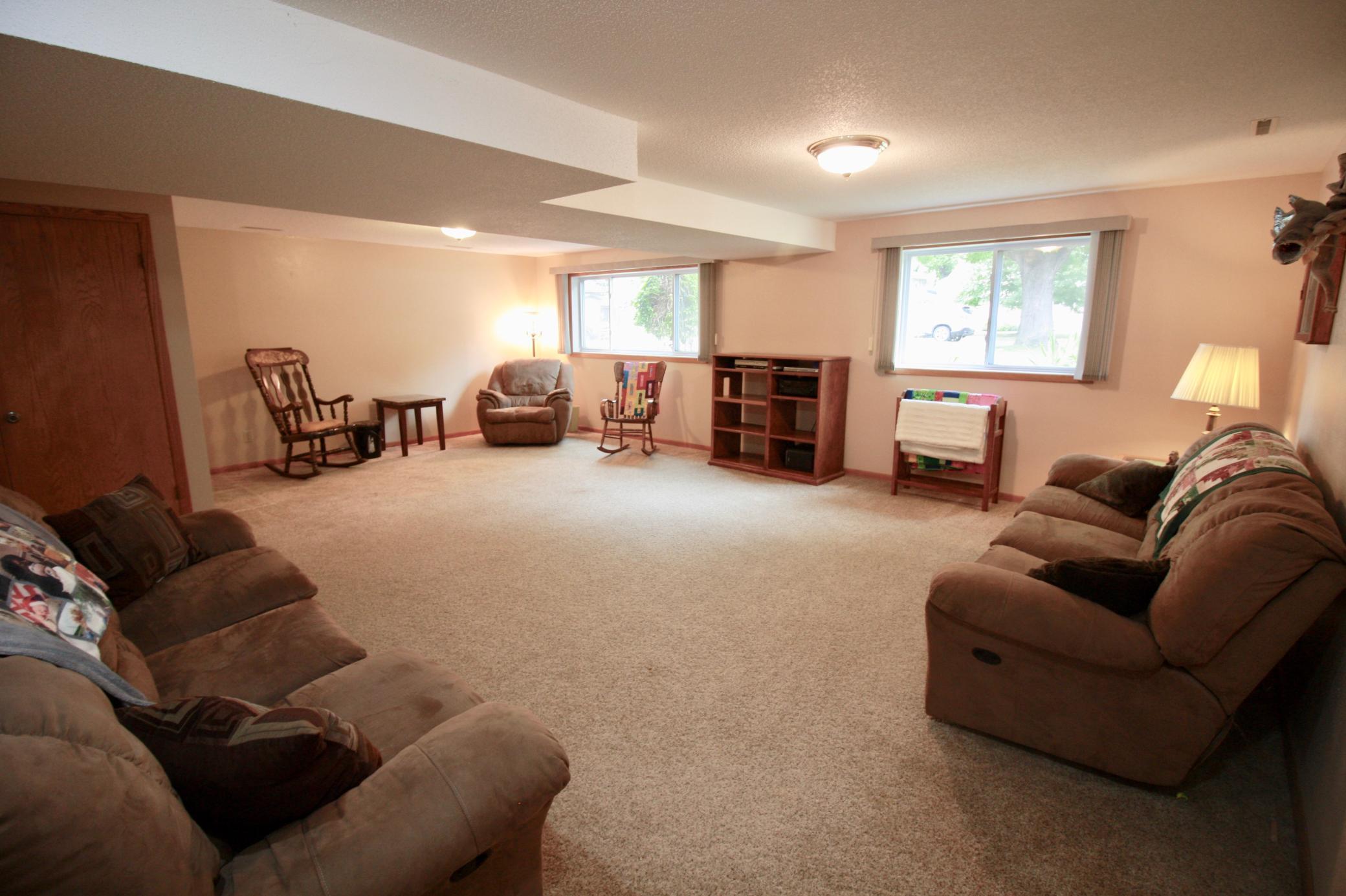 1992 single family home for sale at 525 12th Street N in Breckenridge, MN — 4 bed, 2 bath (photo 53 of 74)