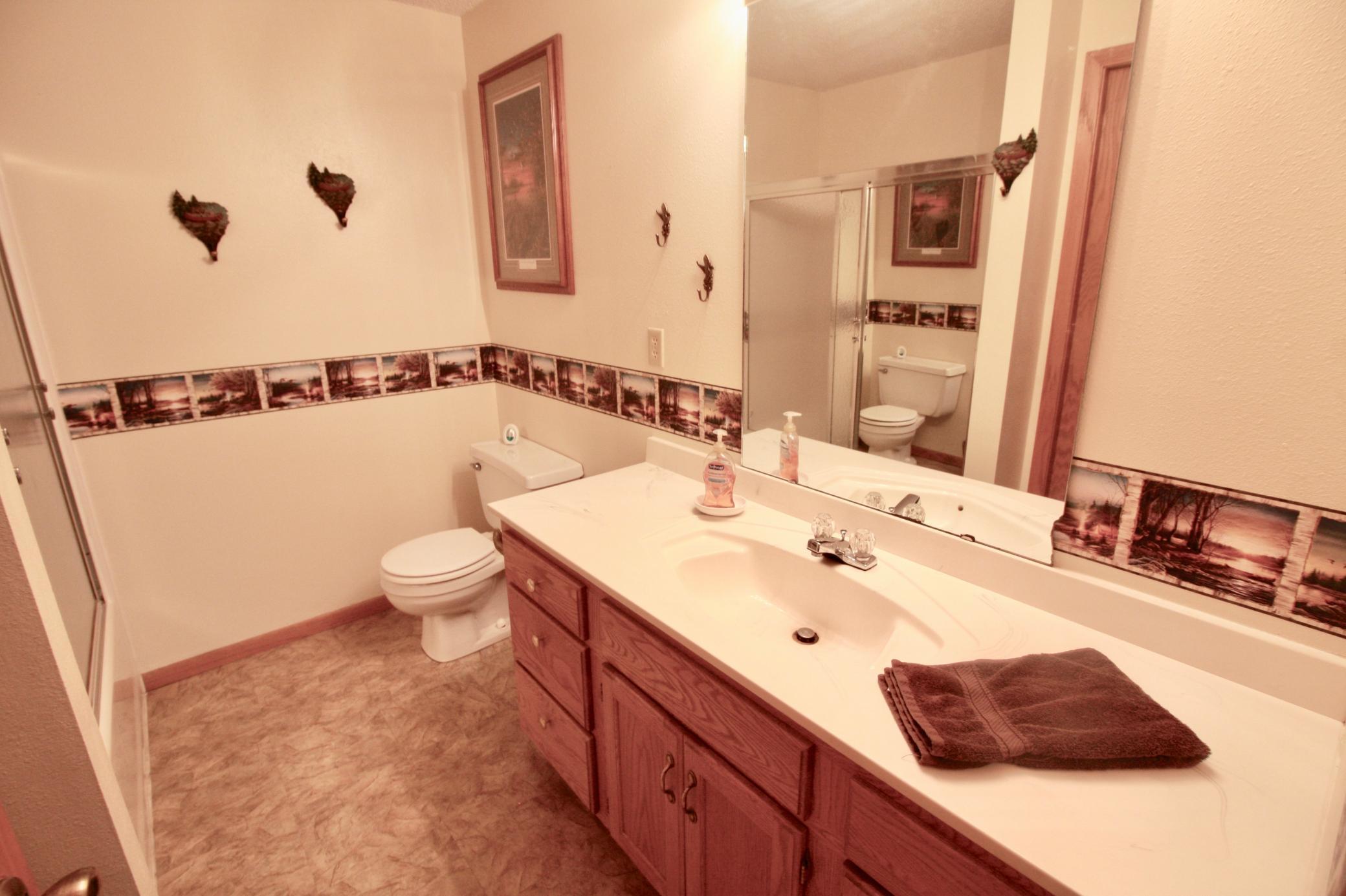 1992 single family home for sale at 525 12th Street N in Breckenridge, MN — 4 bed, 2 bath (photo 60 of 74)